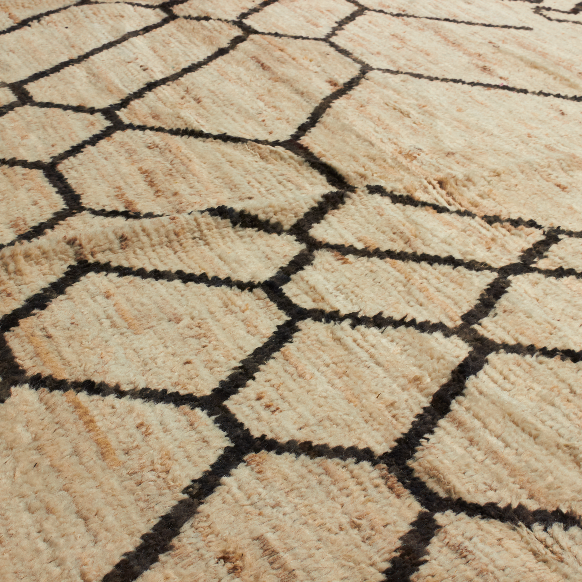 Lodhi Ivory/Black Handmade Wool Rug - Premium Soft & Durable Area Carpet for Living Room, Bedroom, or Office Decor