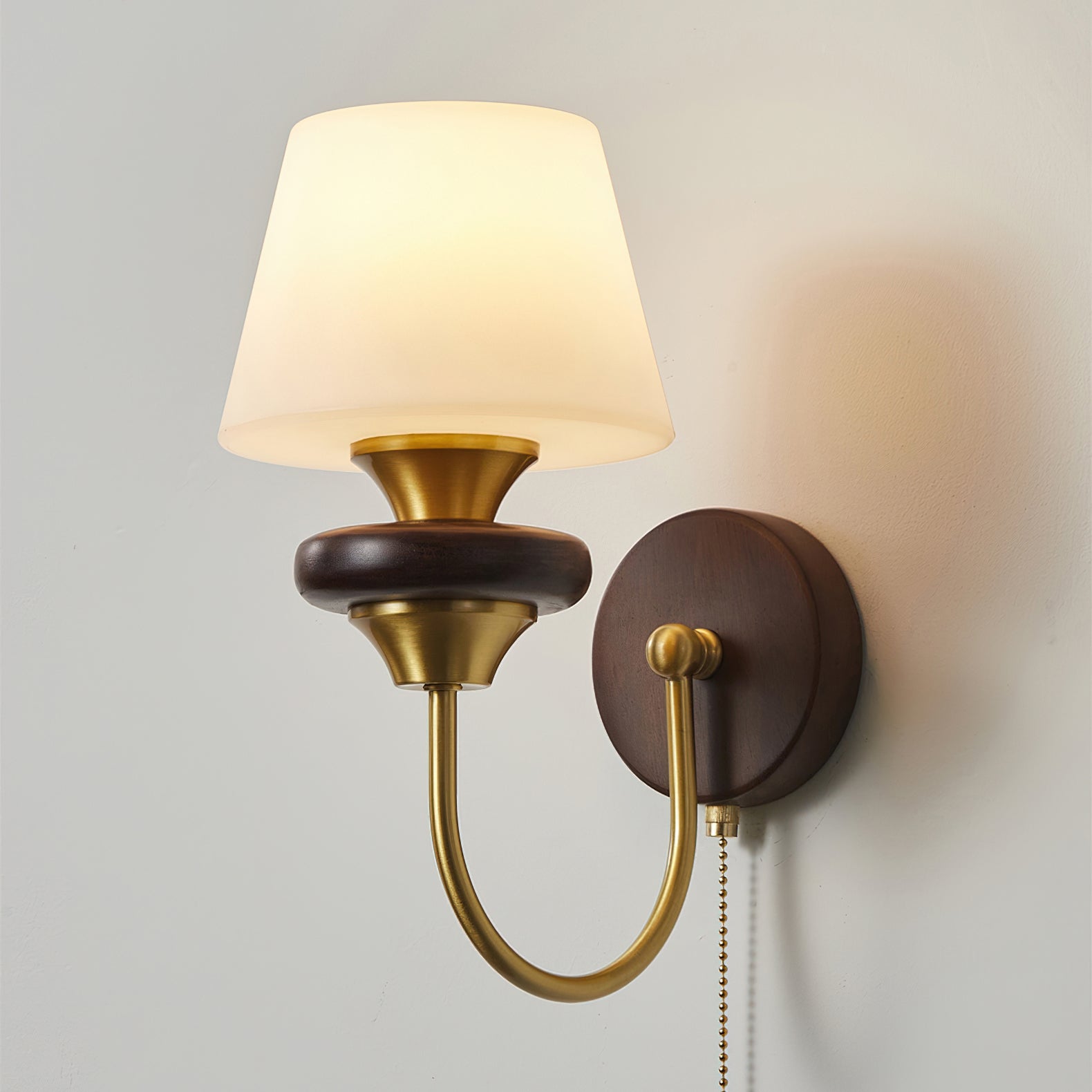 Modern Louise Wall Lamp - Sleek LED Sconce Lighting for Bedroom, Living Room & Hallway - Energy Efficient Home Decor