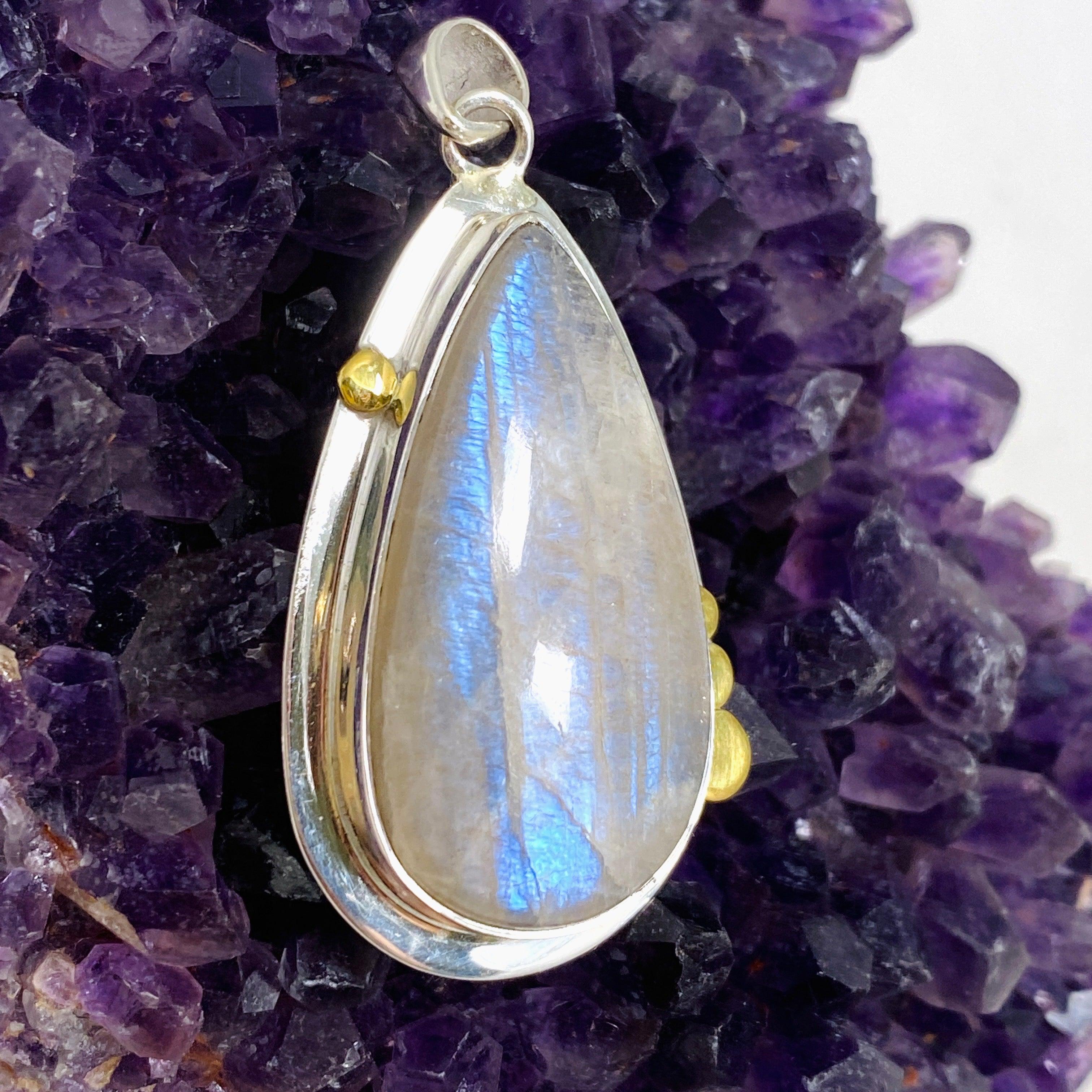Belomorite (Sunstone with Moonstone Eclipse) Teardrop Pendant Necklace - Brass Accented Healing Crystal Jewelry KPGJ4234 - Perfect for Meditation, Energy Healing & Spiritual Gifts