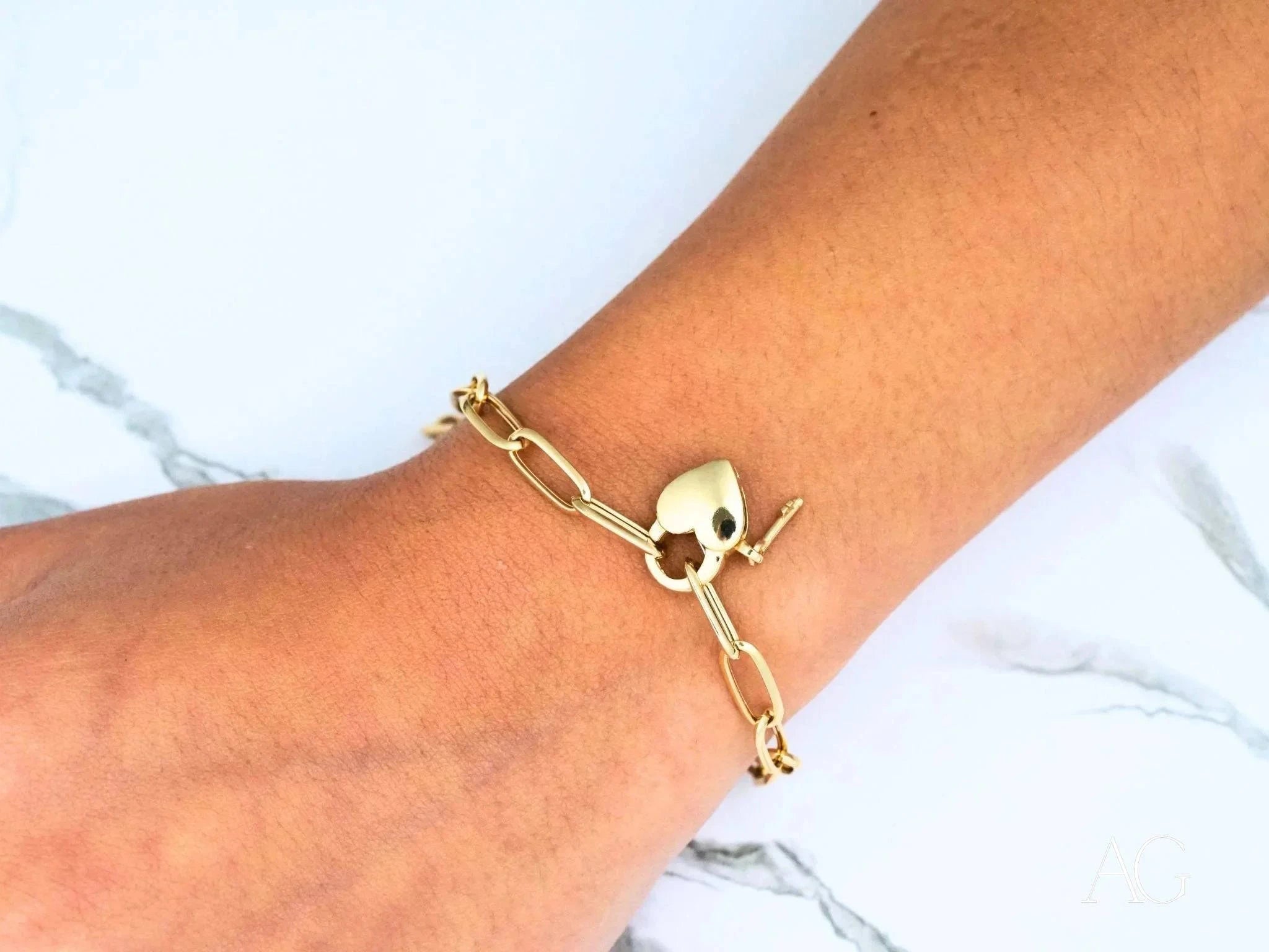 18K Gold Heart Lobster Clasp Bracelet - Elegant Jewelry Gift for Women, Valentine's Day, Anniversary & Special Occasions | Dainty & Stylish Everyday Wear