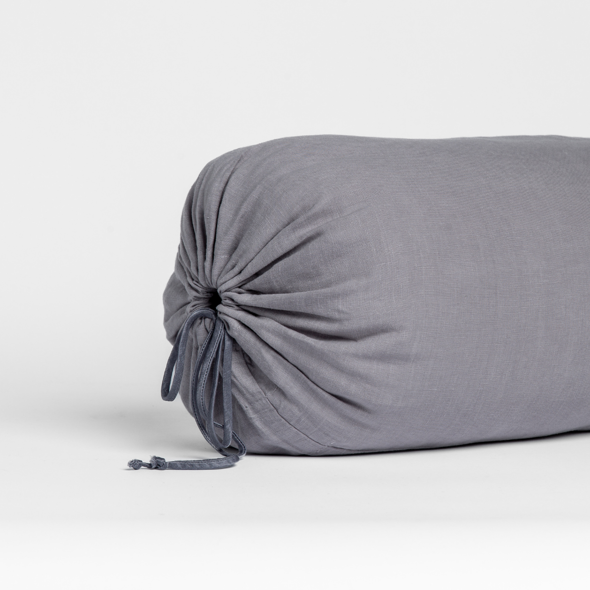 Soft & Breathable Linen Throw Pillow Cover - 18x18 Inches - Decorative Cushion for Sofa, Bed, Chair - Home Decor & Cozy Living Room Accessories