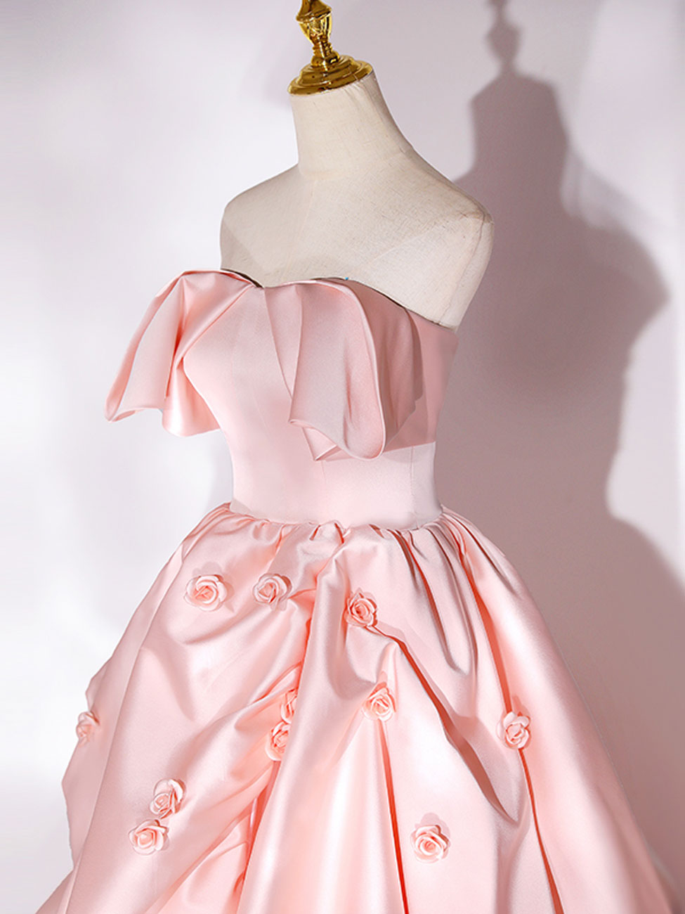 Elegant Pink Sweep Train Satin Long Prom Dress for Women - Formal Evening Gown for Homecoming, Wedding, Party & Special Occasions