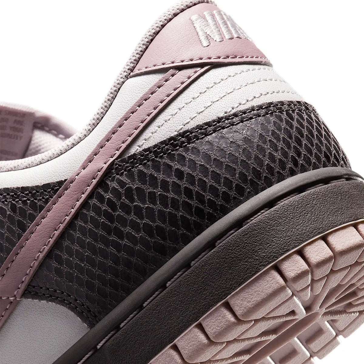 Nike Dunk Low SE 'Snakeskin Medium Ash' Sneakers - Men's Basketball Shoes for Casual Wear & Street Style Fashion
