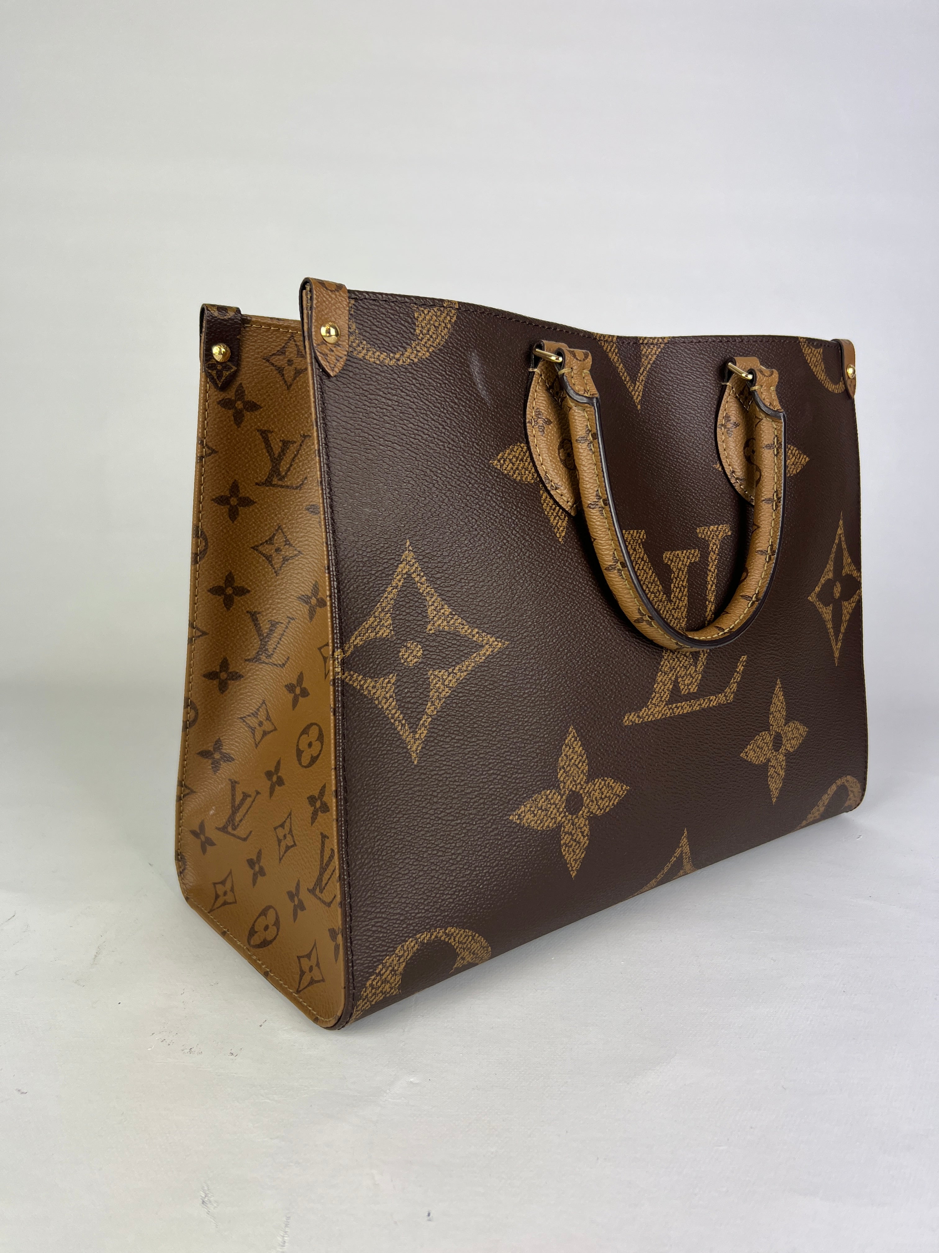 Louis Vuitton OnTheGo MM Monogram Tote Bag - Luxury Designer Handbag for Women | Perfect for Work, Travel & Everyday Use