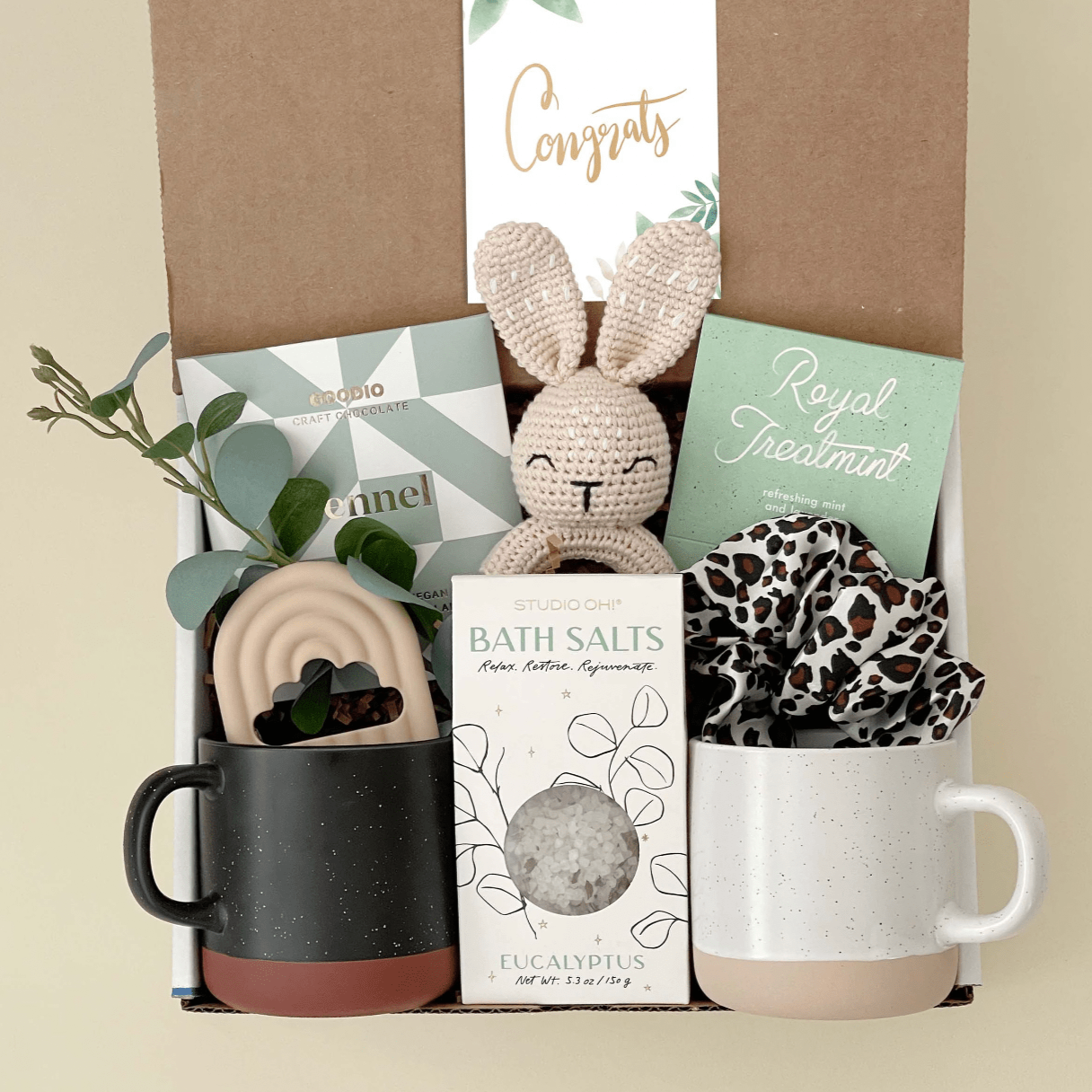 New Parents Gift Box Set for Mom, Dad & Baby - Essential Newborn Care Package with Baby Essentials | Perfect Baby Shower, Welcome Home & Newborn Gift Idea