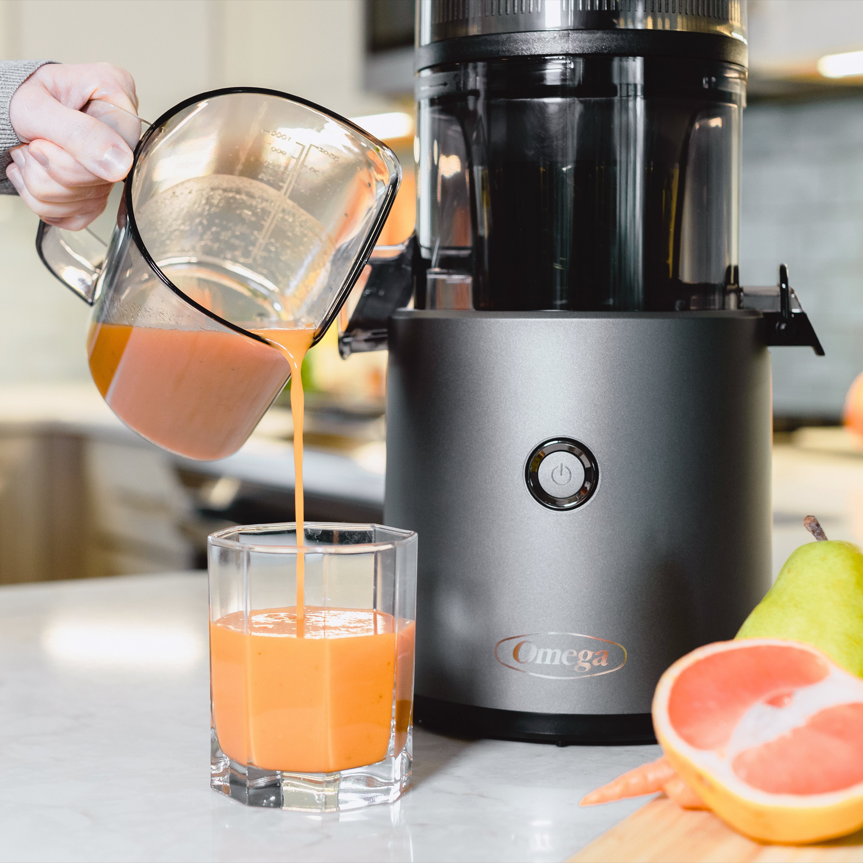 Omega Effortless™ Batch Juicer (JC2022) - Cold Press Slow Masticating Juicer for Fruits & Vegetables - Perfect for Healthy Juicing at Home, Gym & Office