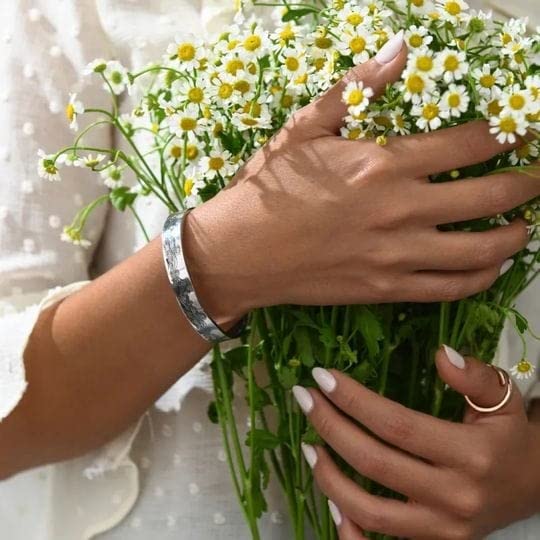 To My Granddaughter Cuff Bracelet - I Will Always Be with You - Inspirational Engraved Silver Bracelet for Women - Thoughtful Gift with Sweet Message - Perfect for Birthdays, Graduation & Special Occasions