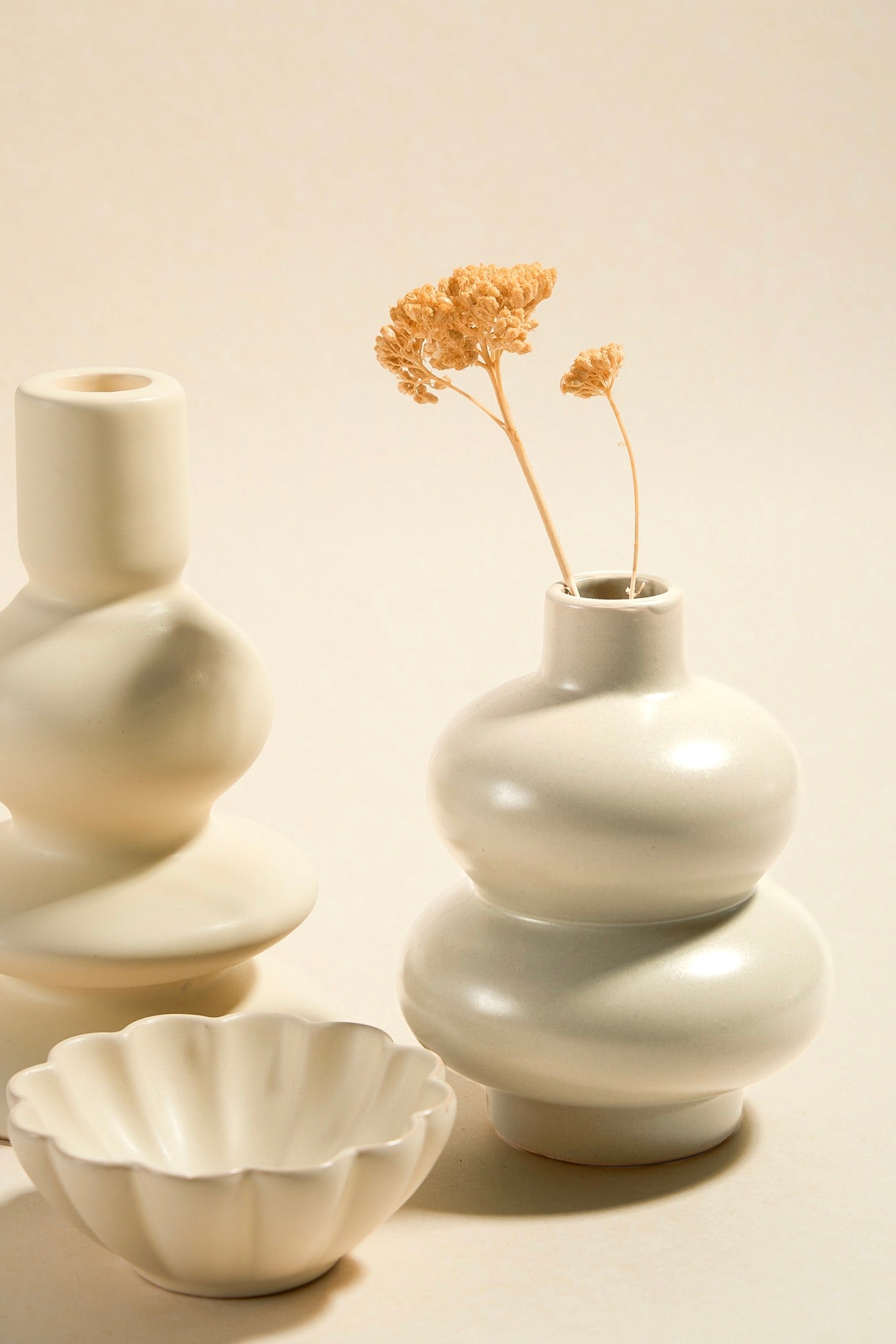 12cm Double Stacked Matte Ivory Bud Vase for Wedding Centerpieces, Home Decor, and Floral Arrangements