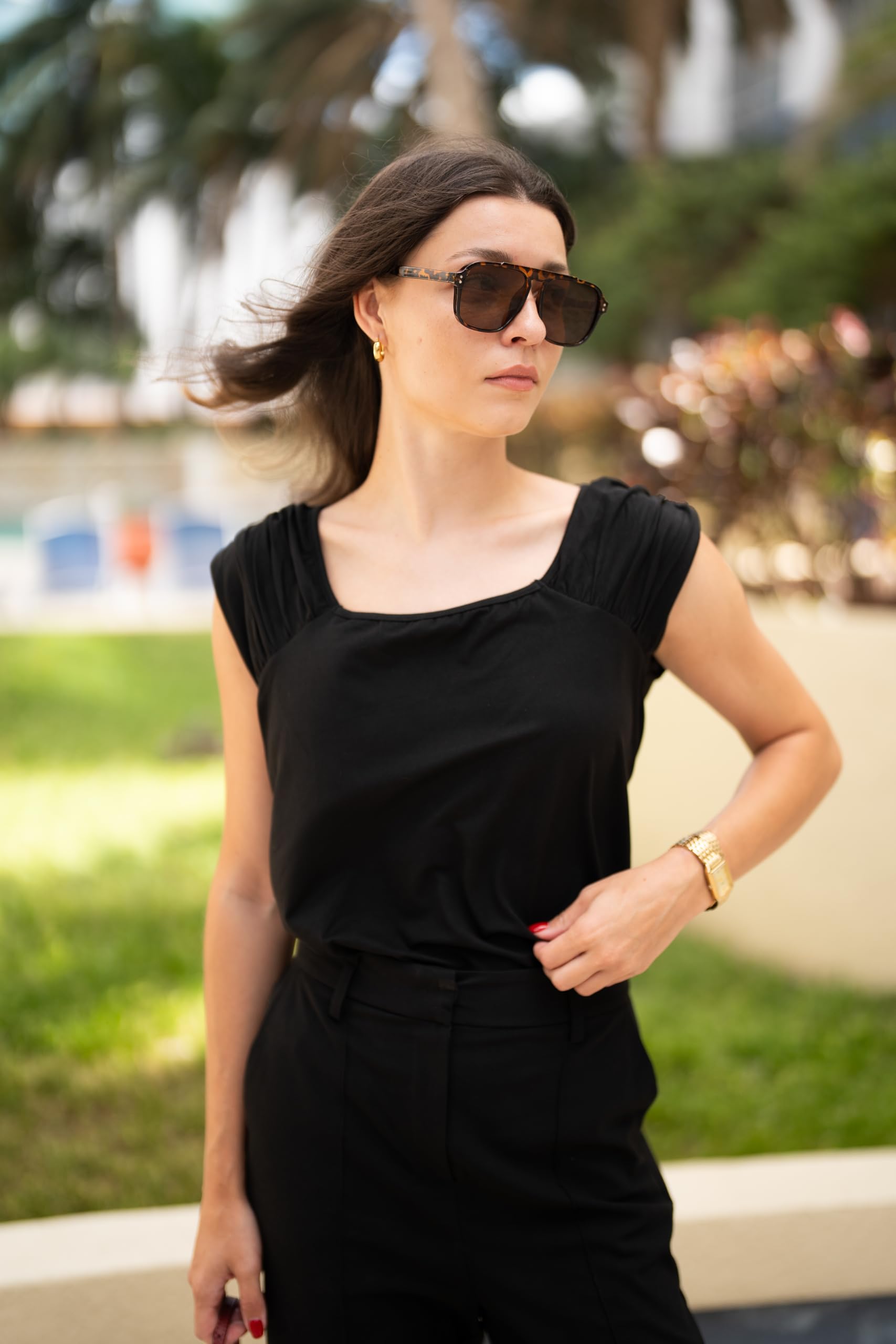Zeagoo Women's Summer Tops - Cute Square Neck Tank Tops, Loose Casual Shirts with Cap Sleeves | Perfect for Beach Outfits, Vacation Wear & Everyday Fashion