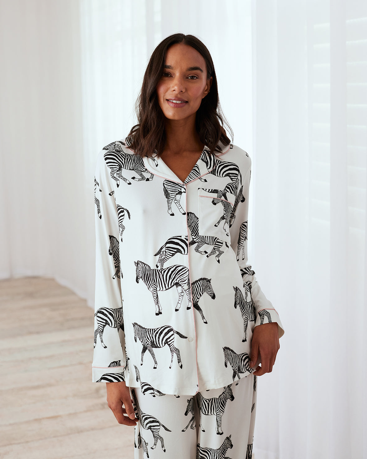 Maternity Zebra Print Long Pajama Set - Soft & Comfortable Nursing Sleepwear for Pregnant Women - Perfect for Relaxing at Home or Postpartum Recovery