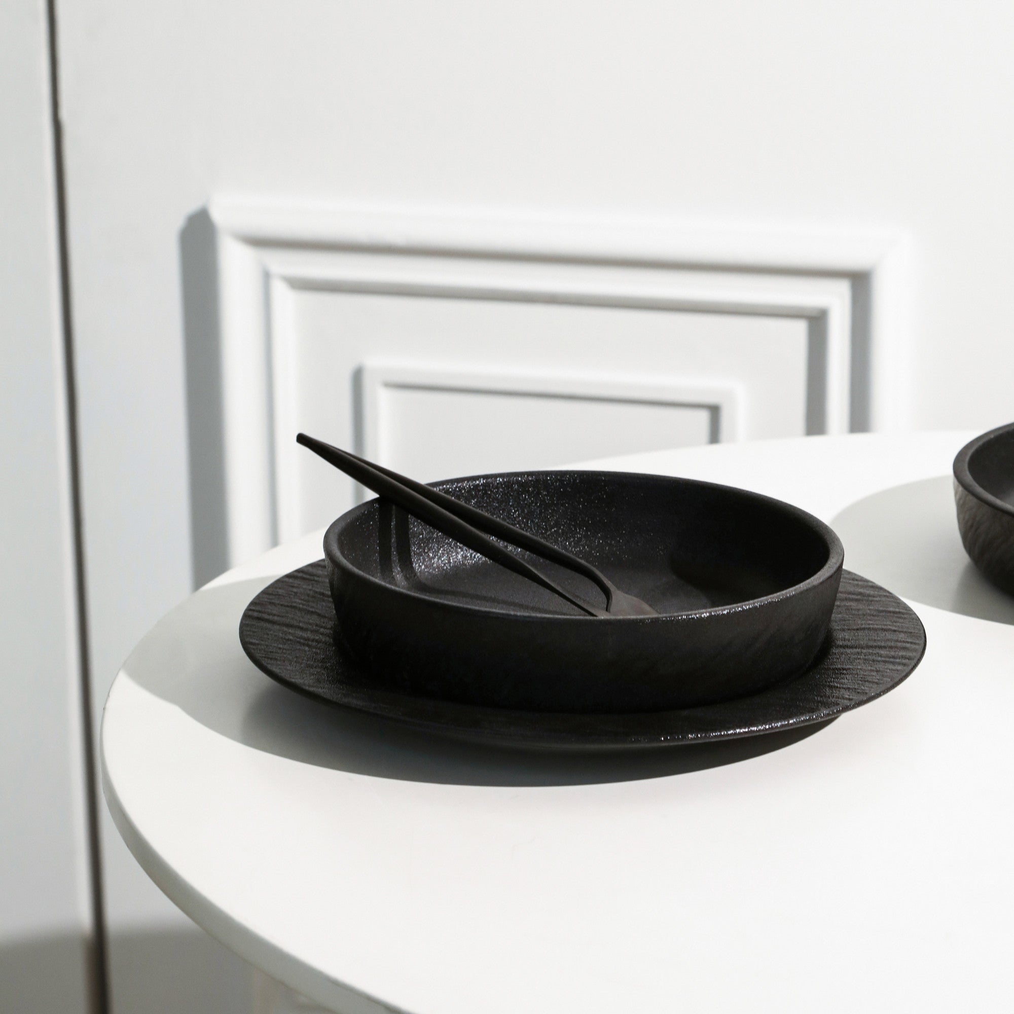 Premium Senso Bone China Dinnerware Set - Elegant Black 12-Piece Set for Formal Dining & Special Occasions
