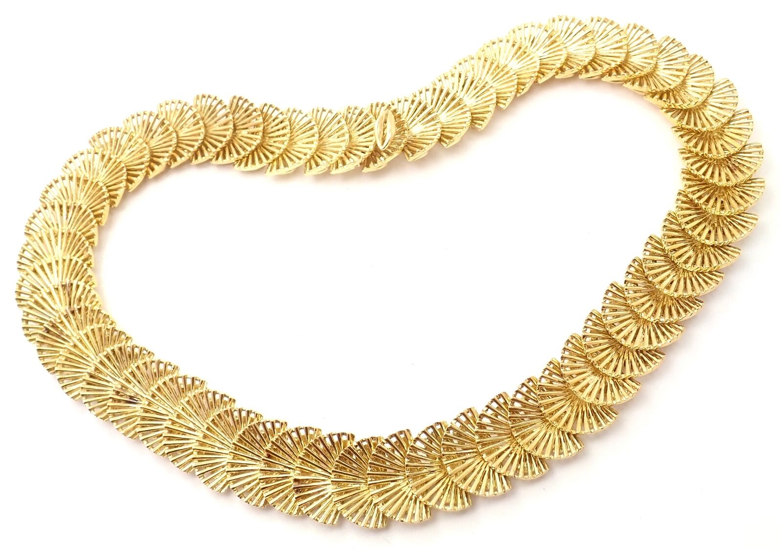 Authentic Vintage Tiffany & Co 18k Yellow Gold Fan Shell Link Necklace - Rare Luxury Jewelry for Women, Perfect Gift for Anniversary, Birthday & Special Occasions