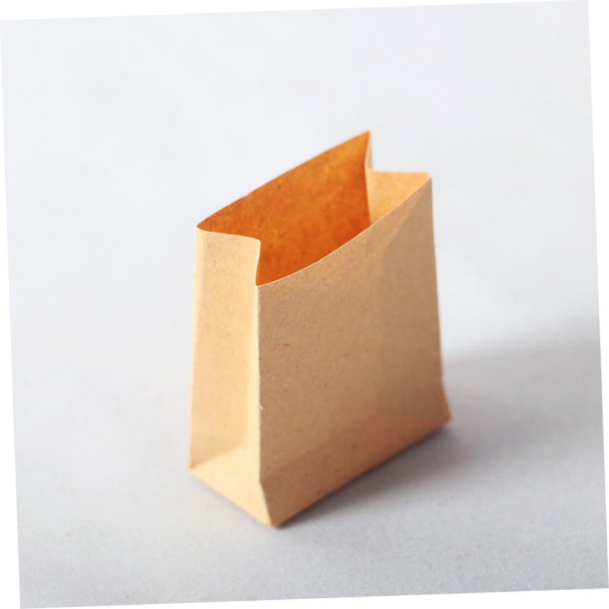 6pcs Mini Paper Bags for Dollhouse Baking - 1.18x1.18x0.78in - Party Favors & Snacks Storage