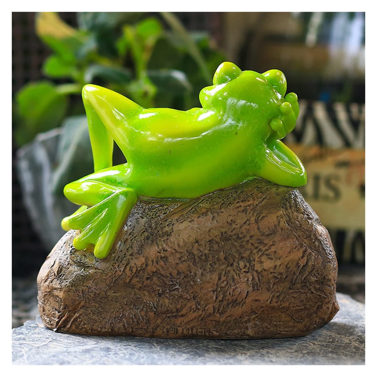Creative Frog Welcome Card Garden Statue - Handcrafted Home & Kindergarten Courtyard Decor for Outdoor Garden Ornaments | Perfect for Front Yard Greetings, Patio Decorations & School Playgrounds