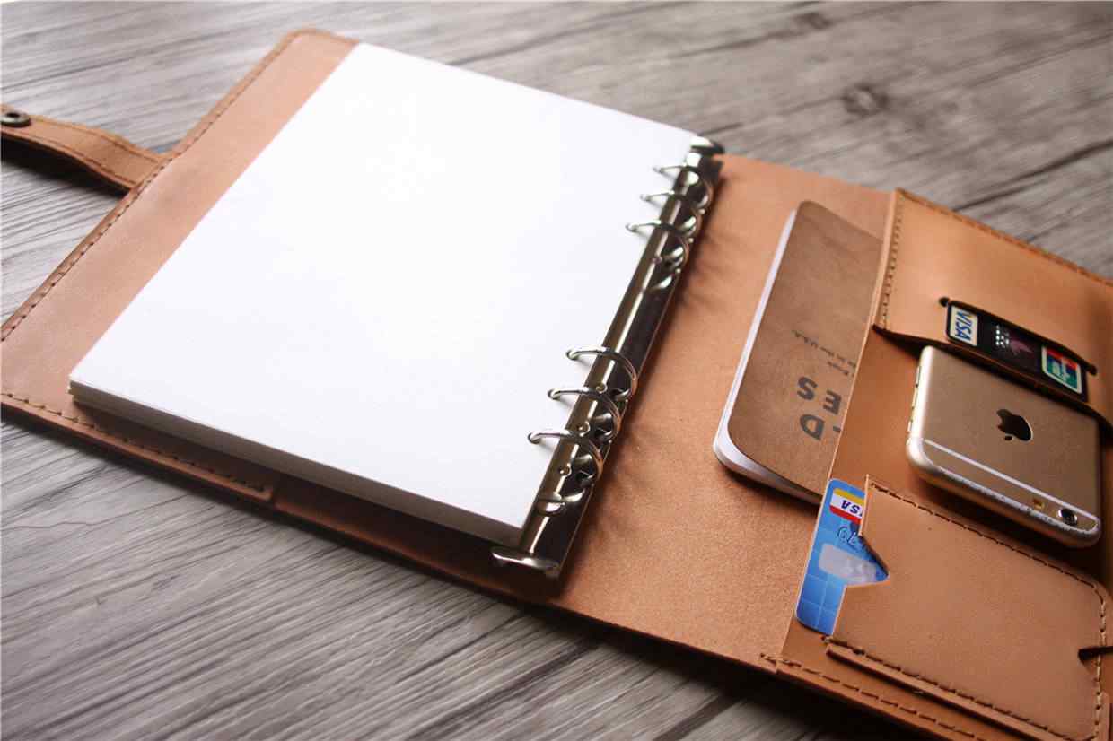 Personalized Vegan Leather Journal - Custom Name Notebook for Writing, Sketching & Travel - Perfect Gift for Writers, Artists & Students