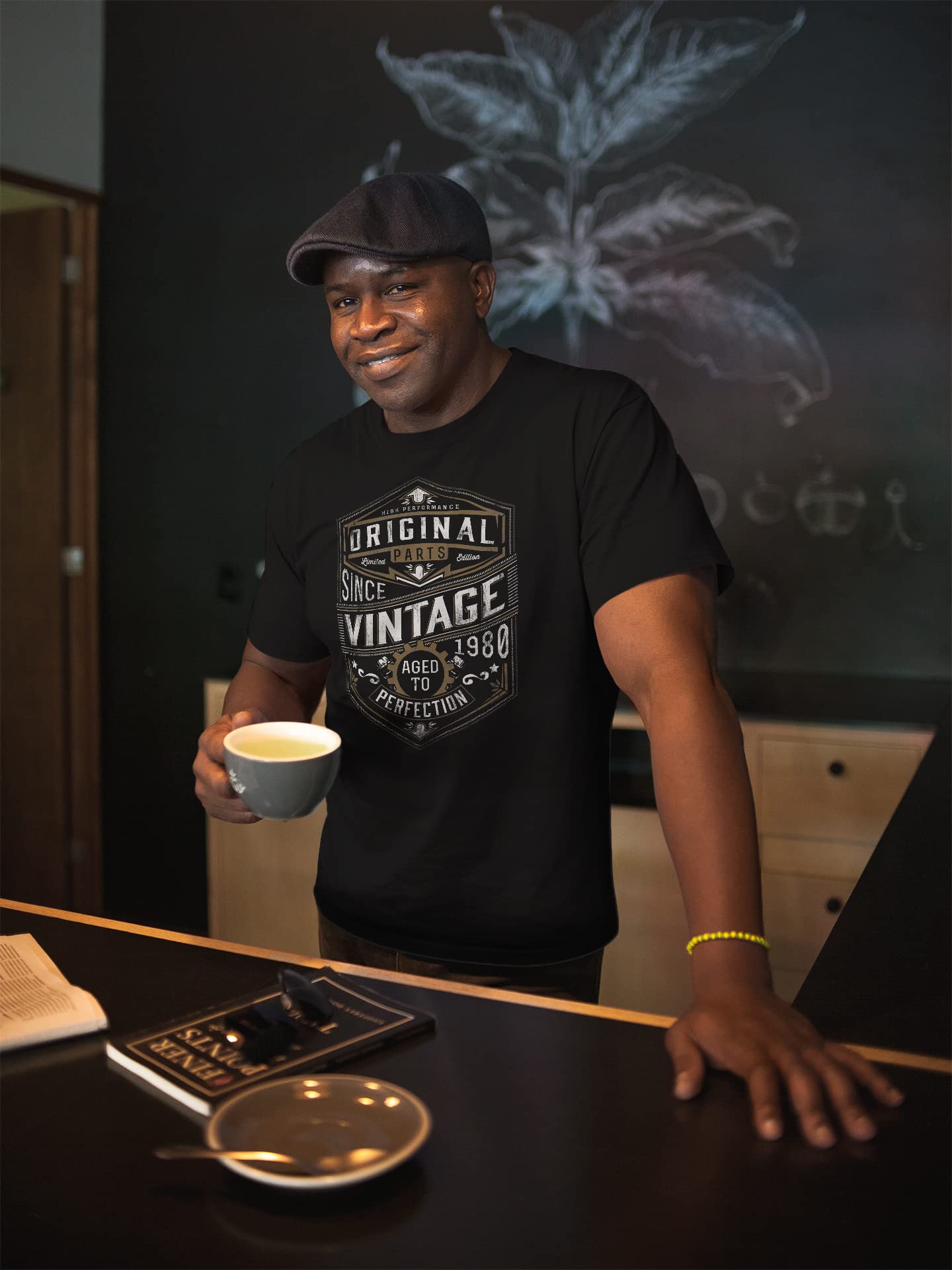 Vintage 1980 Aged to Perfection 45th Birthday Gift T-Shirt for Men - Funny 45 Year Old Gear Apparel - Perfect for 45th Birthday Parties & Milestone Celebrations