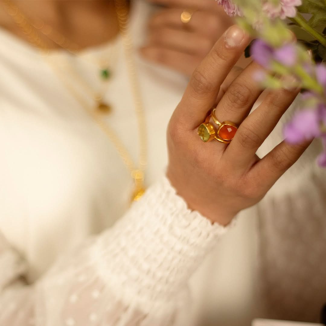 Elegant Carnelian Cocktail Ring in Sterling Silver - Perfect for Evening Parties, Weddings & Special Occasions
