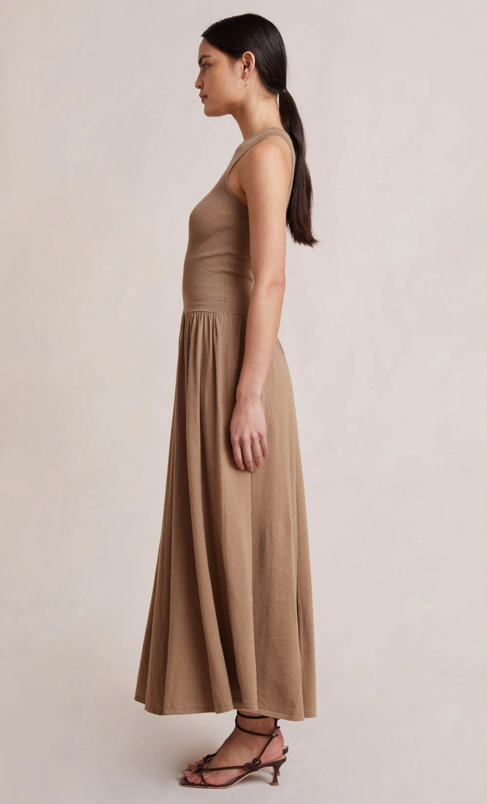 Francesca Knit Dress - Elegant & Comfortable Women's Sleeveless Knitwear for Casual & Office Wear | Perfect for Summer Outfits & Special Occasions
