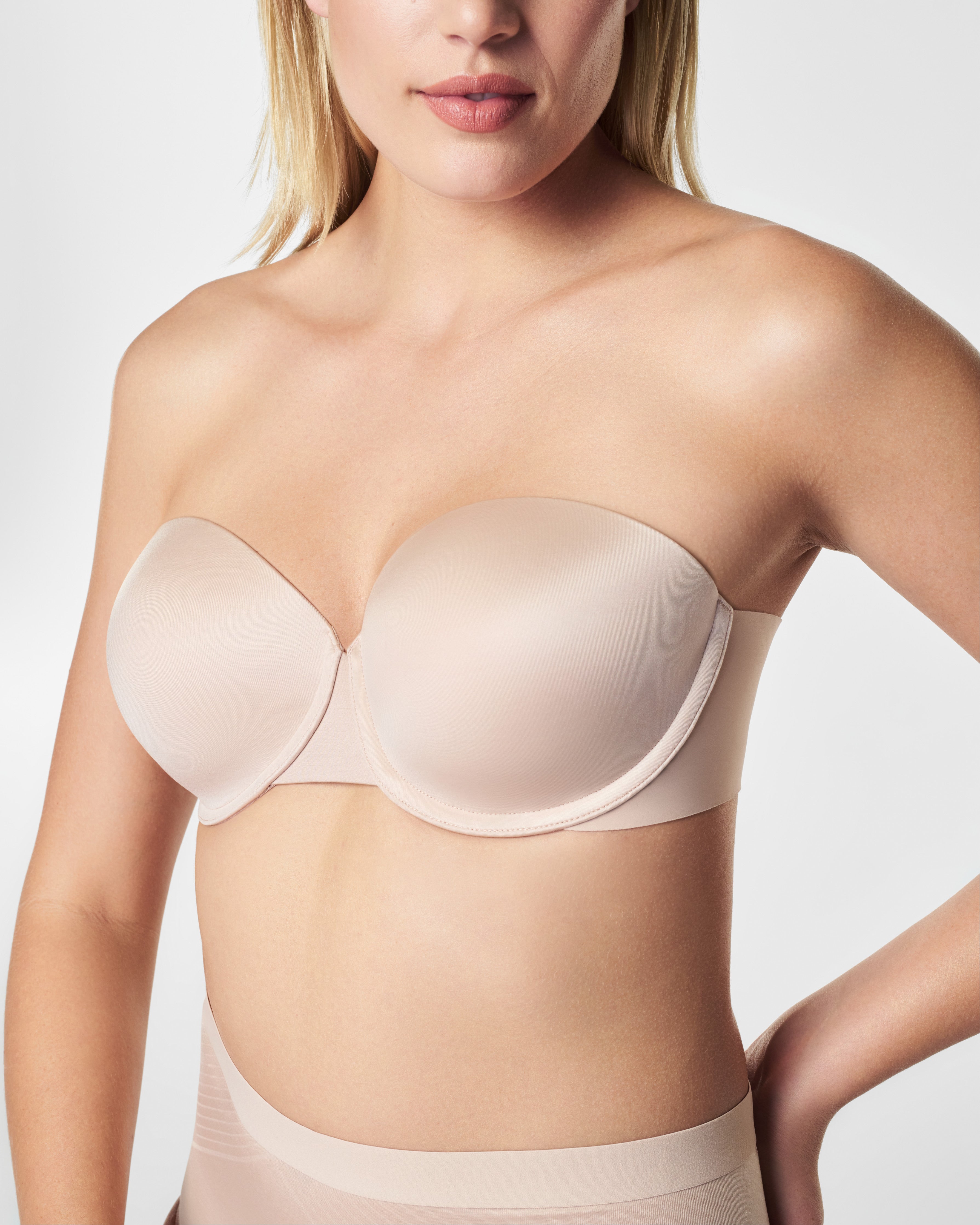 SPANX Smooth™ Strapless Bra - Seamless Lift & Comfort for Women | Perfect for Wedding Dresses, Evening Gowns & Formal Wear
