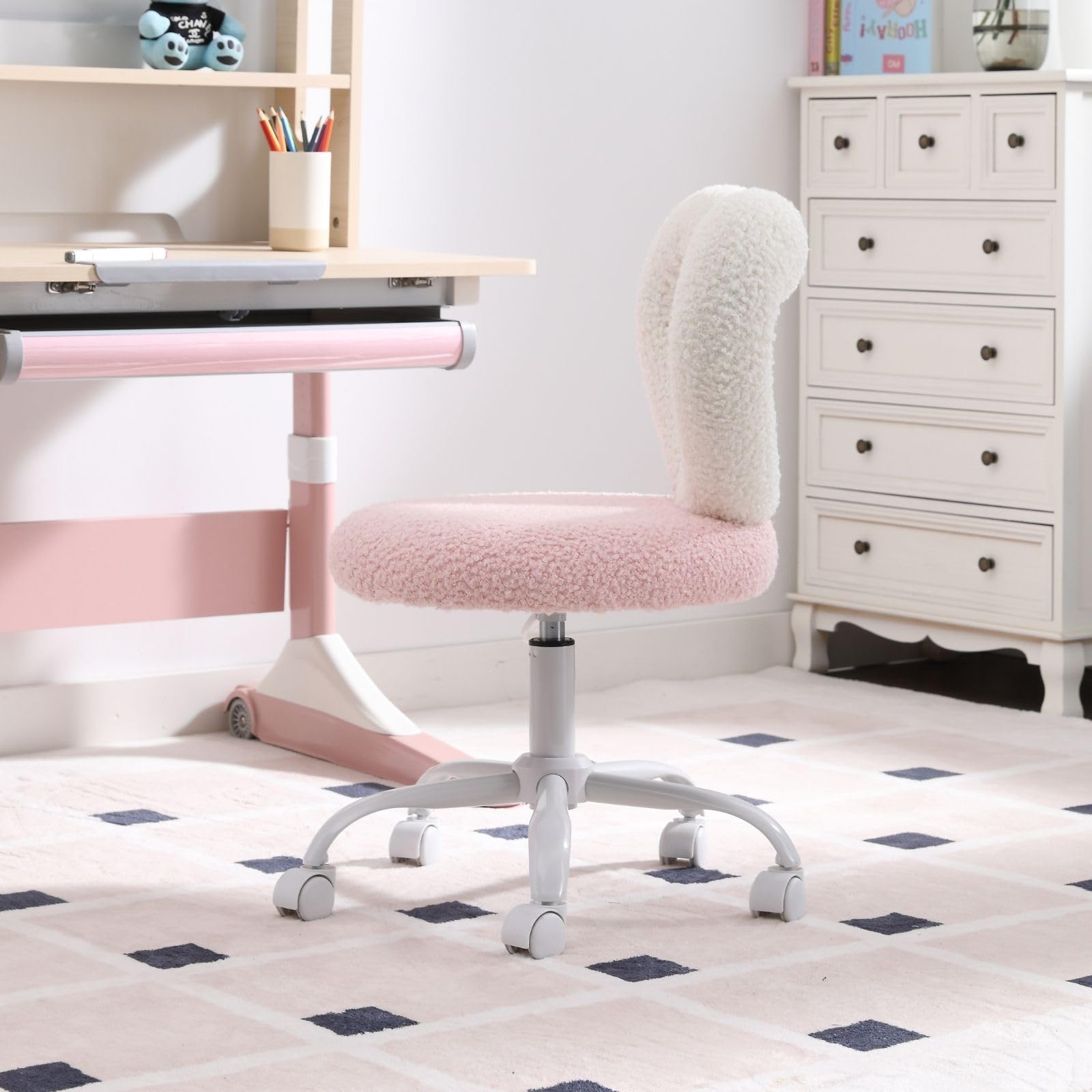LukeAlon Adjustable Kids Desk Chair with Rolling Wheels - Sherpa Heart Back Swivel Chair for Boys & Girls, Pink & White | Ergonomic Study Chair for Teens, Children's Computer Chair for Home & Classroom Use