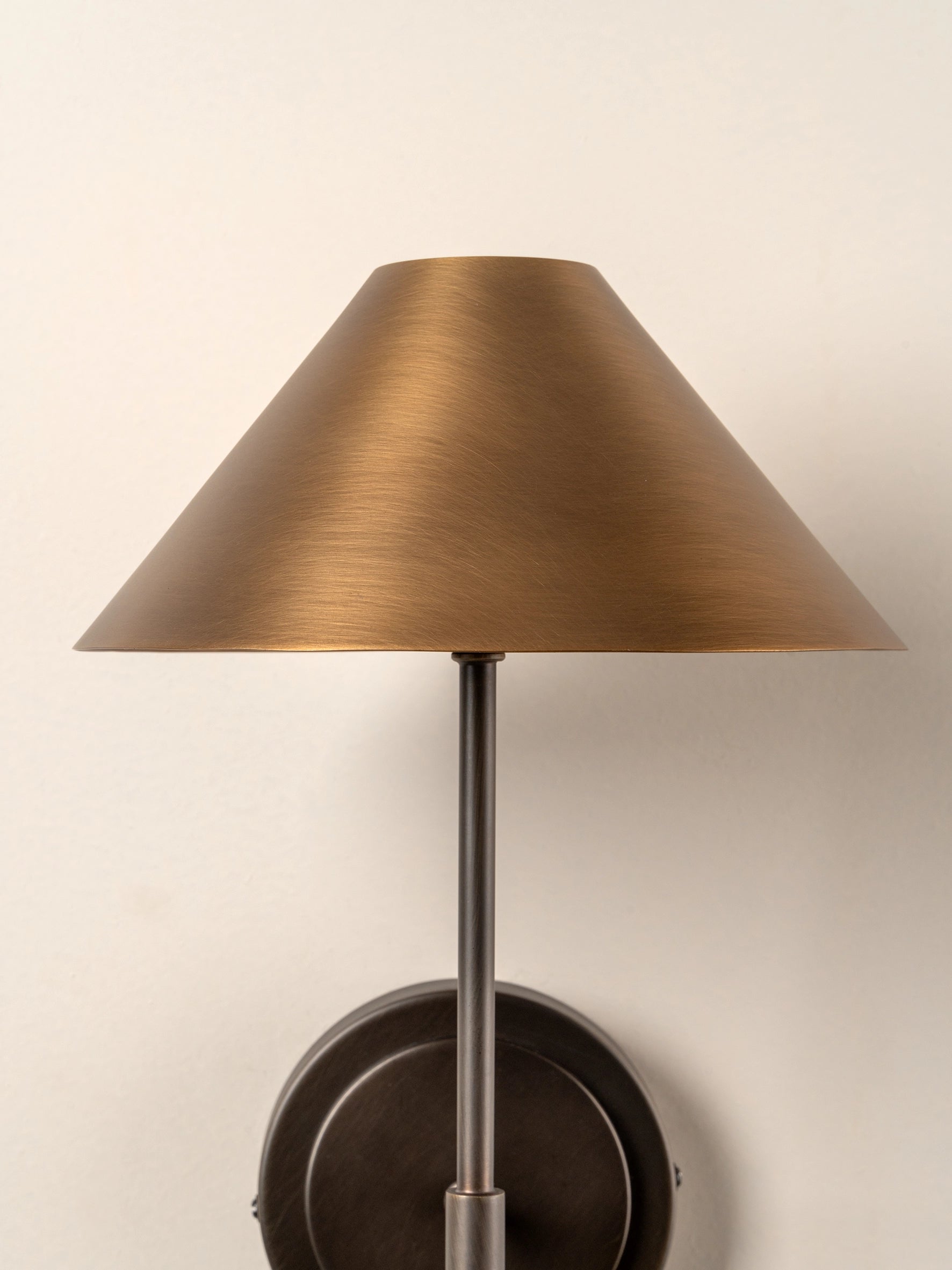 Vintage Aged Brass and Bronze Wall Light - Classic Sconce for Bedroom, Living Room, or Hallway Lighting