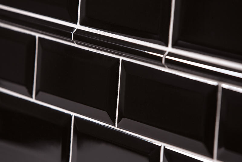 Kakel Victoria Symmetrical Decor Strip 1.7 x 15 cm Black - Perfect for Kitchen Backsplash, Bathroom Tile Accents & Home Renovation Projects