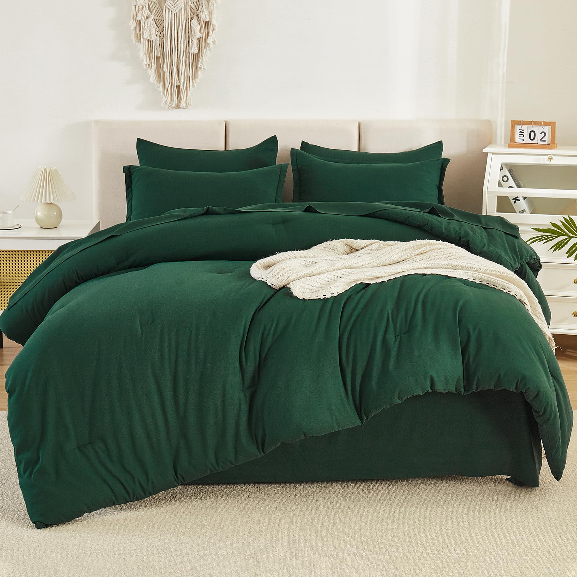 Litanika 7-Piece Queen Comforter Set in Dark Emerald Green - Lightweight Bedding Set Includes Comforter, Sheets, Pillowcases & Shams | Perfect for Master Bedroom, Guest Room & Cozy Home Decor