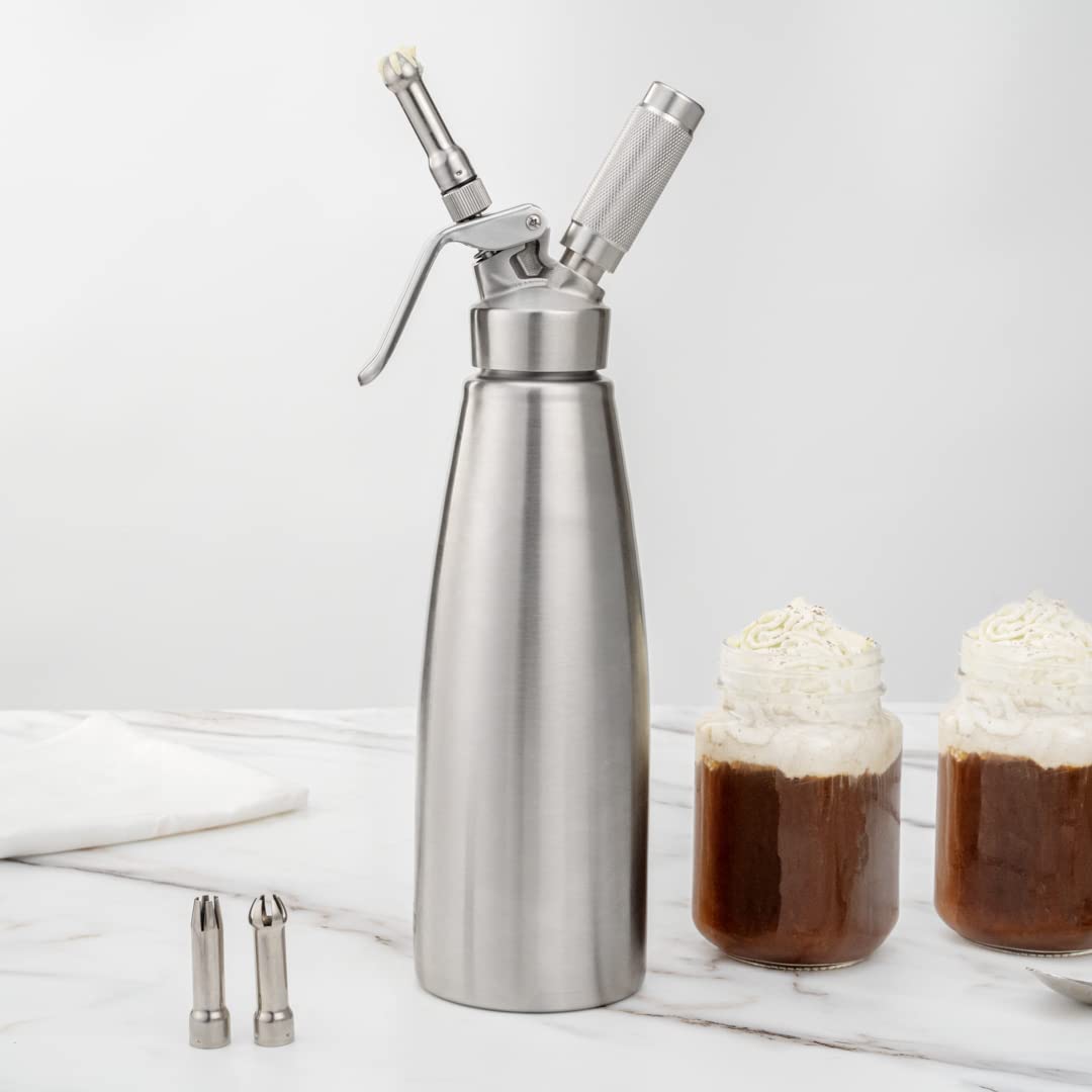 Professional Stainless Steel Whipped Cream Dispenser 1L - Restaurantware Whip Tek with 3 Decorator Tips, Durable Whipped Cream Maker (Cartridges Sold Separately) - Perfect for Coffee Shops, Bakeries, Dessert Decorating & Home Use