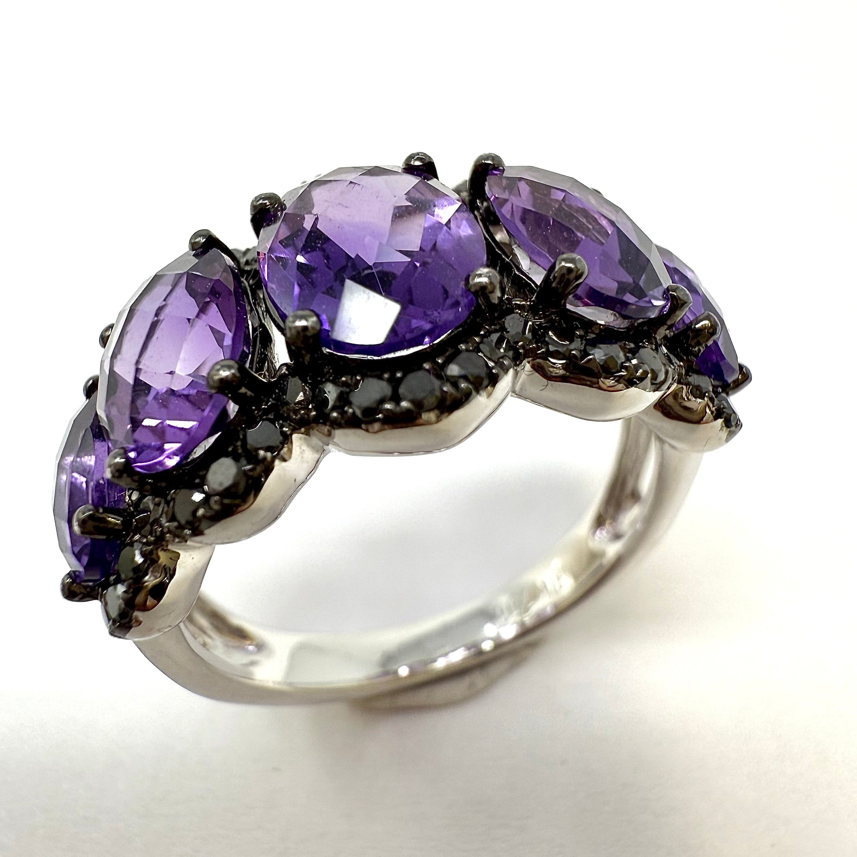 18K Gold Ring with Amethyst and Black Diamond - Elegant Jewelry for Women, Wedding, Anniversary & Special Occasions