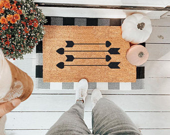 Valentine's Day Heart Shaped Coco Coir Doormat - Non-Slip Welcome Mat for Front Door, Porch, Entryway - Romantic Home Decor Gift for Couples