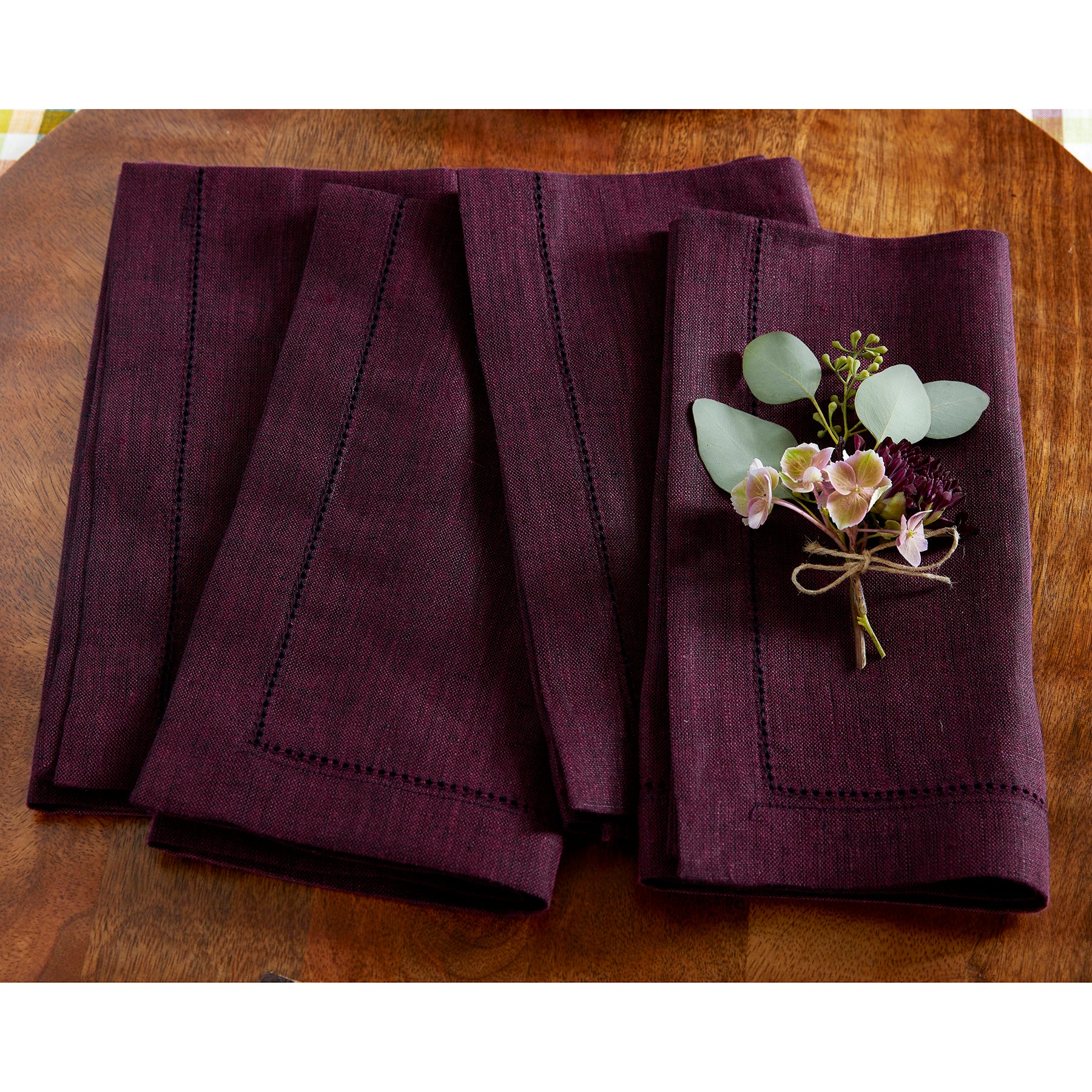 Premium Milan Napkins Set of 4 - 100% Cotton Decorative Dinner Napkins for Fine Dining, Parties & Special Occasions