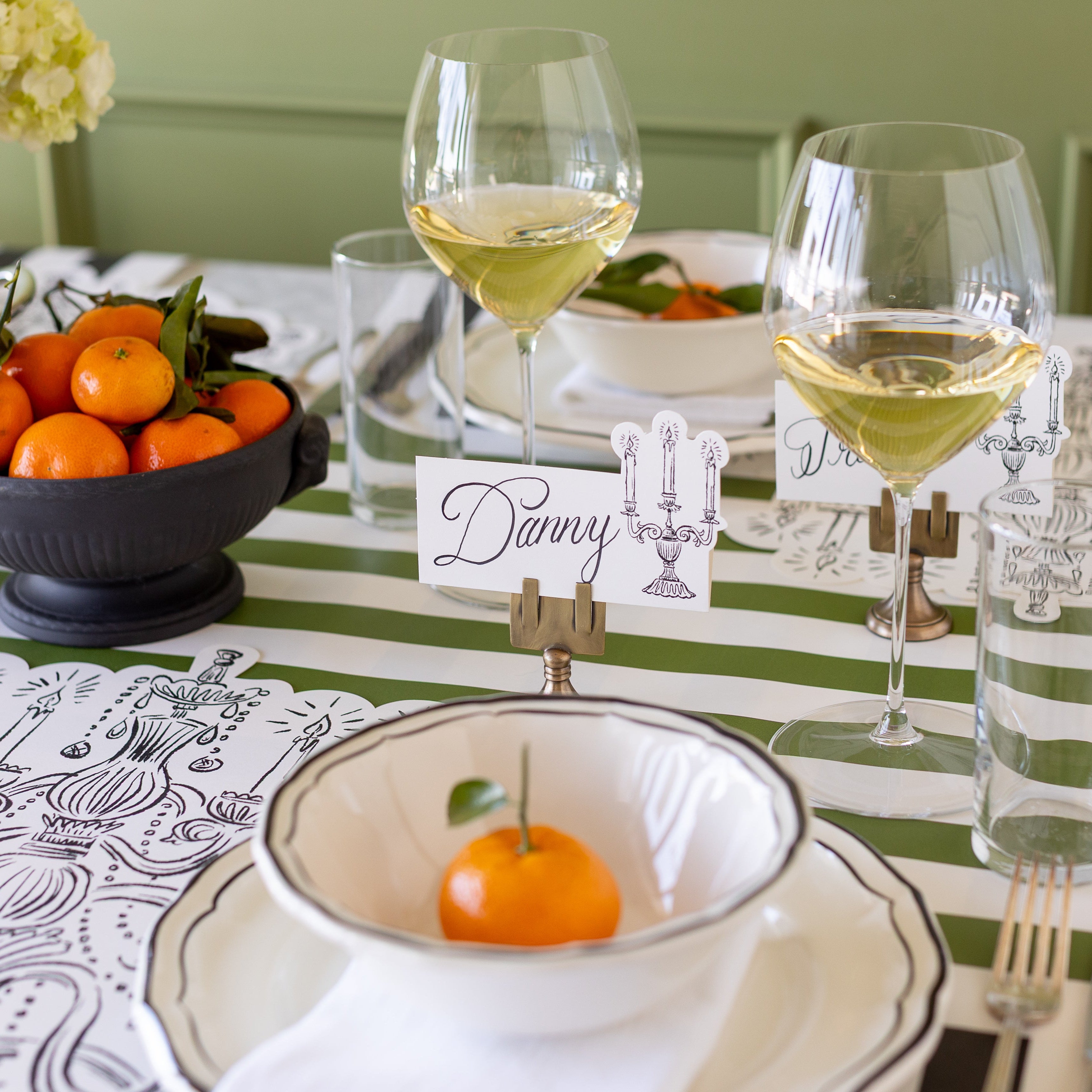 Elegant Candelabra Place Card Holders for Wedding Table Decor - Perfect for Name Cards, Seating Assignments & Special Events