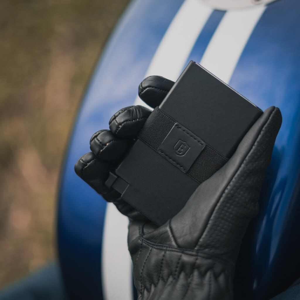 Ekster RFID Blocking Slim Wallet - Premium Leather Card Holder for Men & Women - Perfect for Travel, Business & Everyday Use