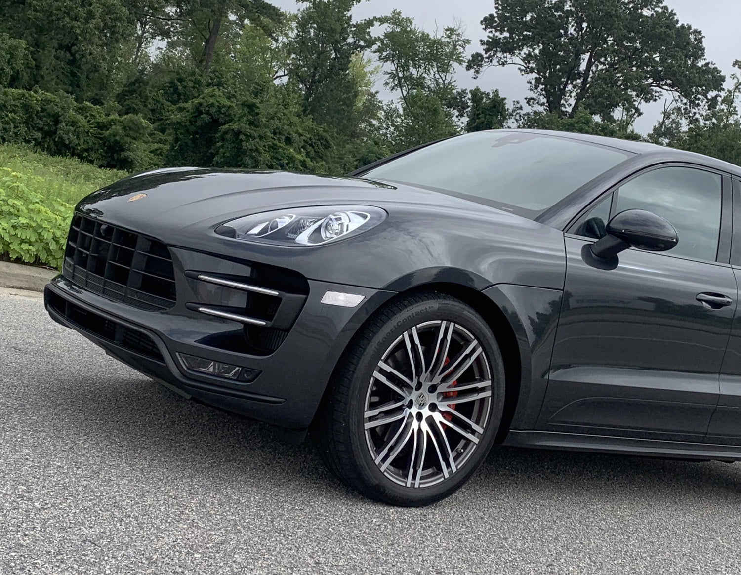 Replacement Clear Lens Bumper Side Marker Light for 2014-2024 Porsche Macan - Perfect for Night Driving & Car Customization