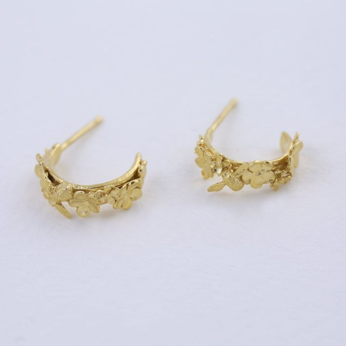 Floral Huggie Hoop Earrings with Tiny Bee Charm - Perfect for Everyday Wear & Boho Fashion