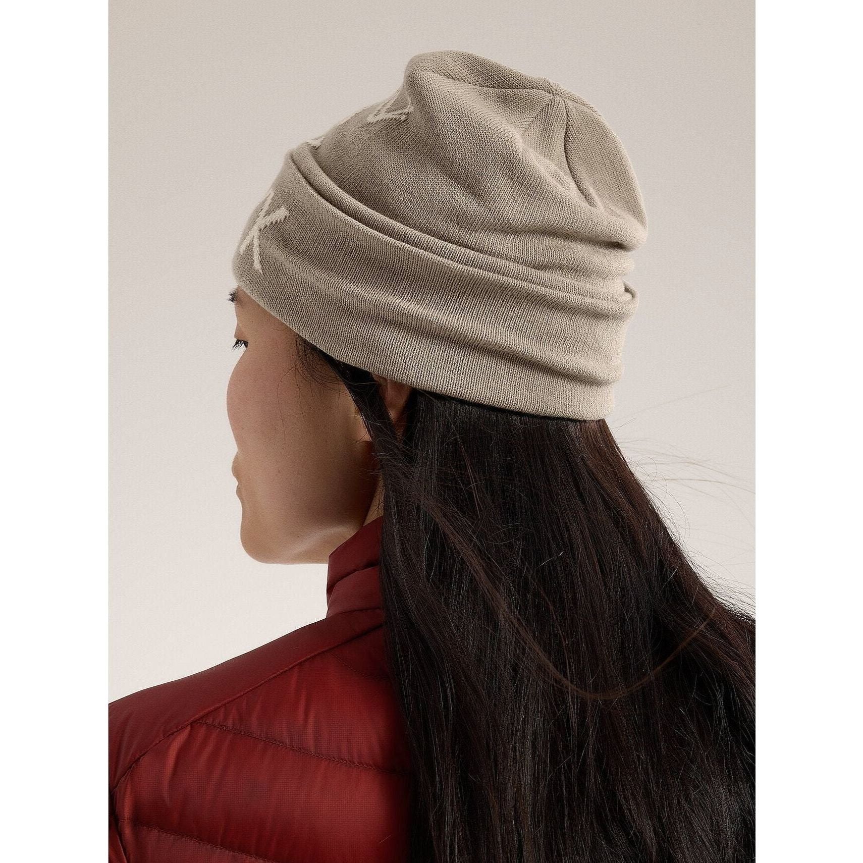 Arc'teryx Bird Word Toque - Warm Winter Beanie for Men & Women - Outdoor Skiing, Hiking, and Snowboarding Hat - Lightweight & Breathable Knit Cap