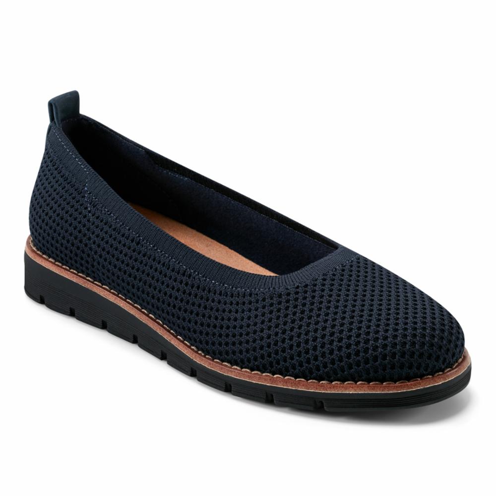 Easy Spirit Women's Kellina2 Slip-On Sneakers - Comfortable Casual Shoes for Walking, Work & Travel - Blue, Size M
