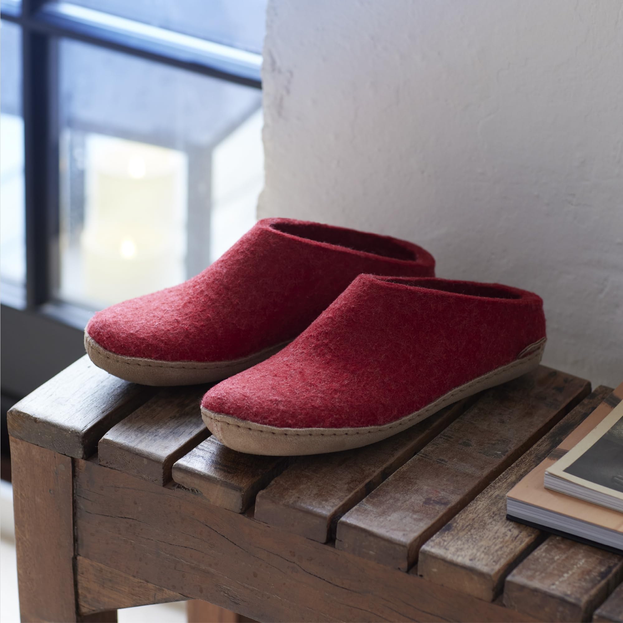 Glerups Unisex B-08 Wool Felt Slippers for Men & Women - Size 43 M (US 9-10) in Red - Cozy Indoor House Shoes for Home, Office & Relaxation