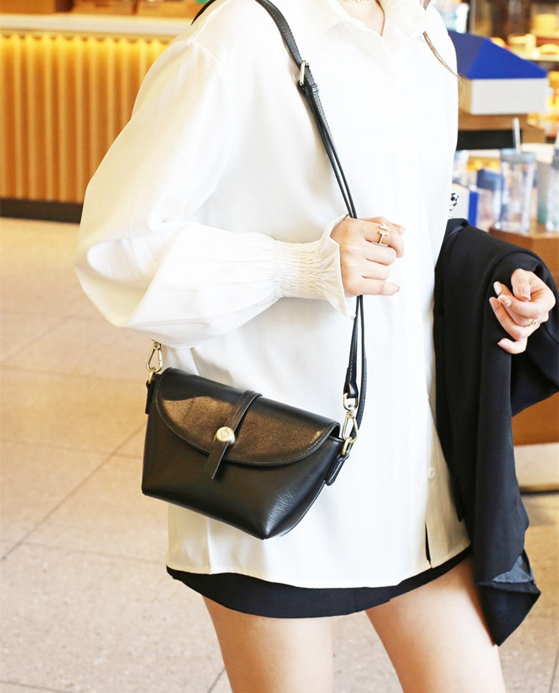Stylish Mini Shell Crossbody Bag for Women - Trendy Small Shoulder Purse - Perfect for Parties, Travel & Everyday Use