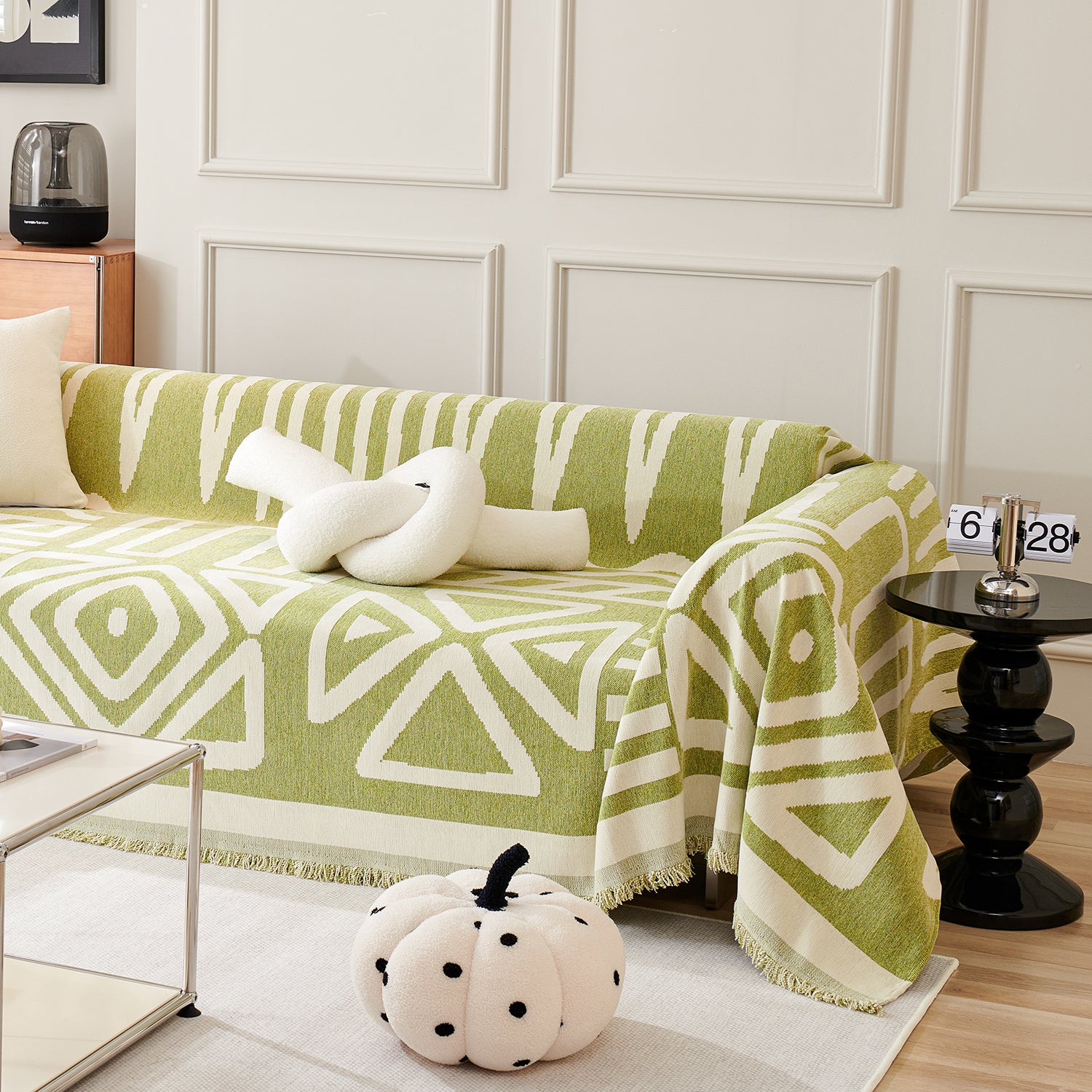Stylish Geometric Boho Sofa Cover - Trendy & Durable Couch Protector for Living Room, Bedroom, or Dorm Decor - Perfect for Home Makeover & Furniture Protection
