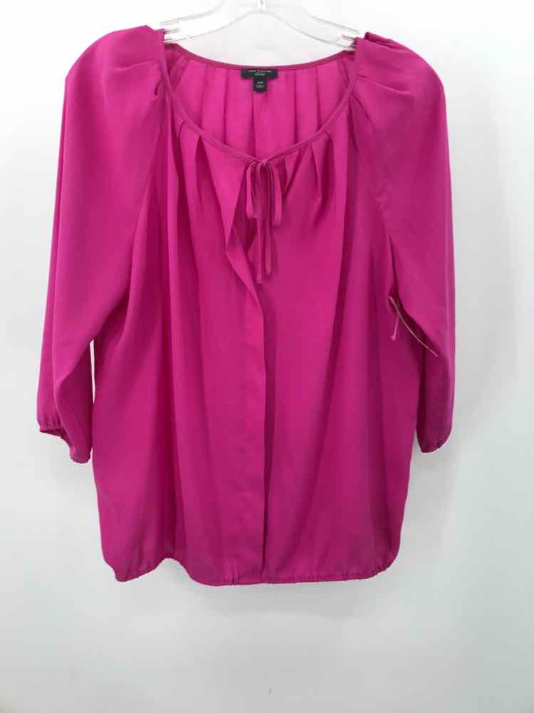 Pre-Owned Ann Taylor Pink Blouse Size Medium - Perfect for Work, Office & Casual Wear