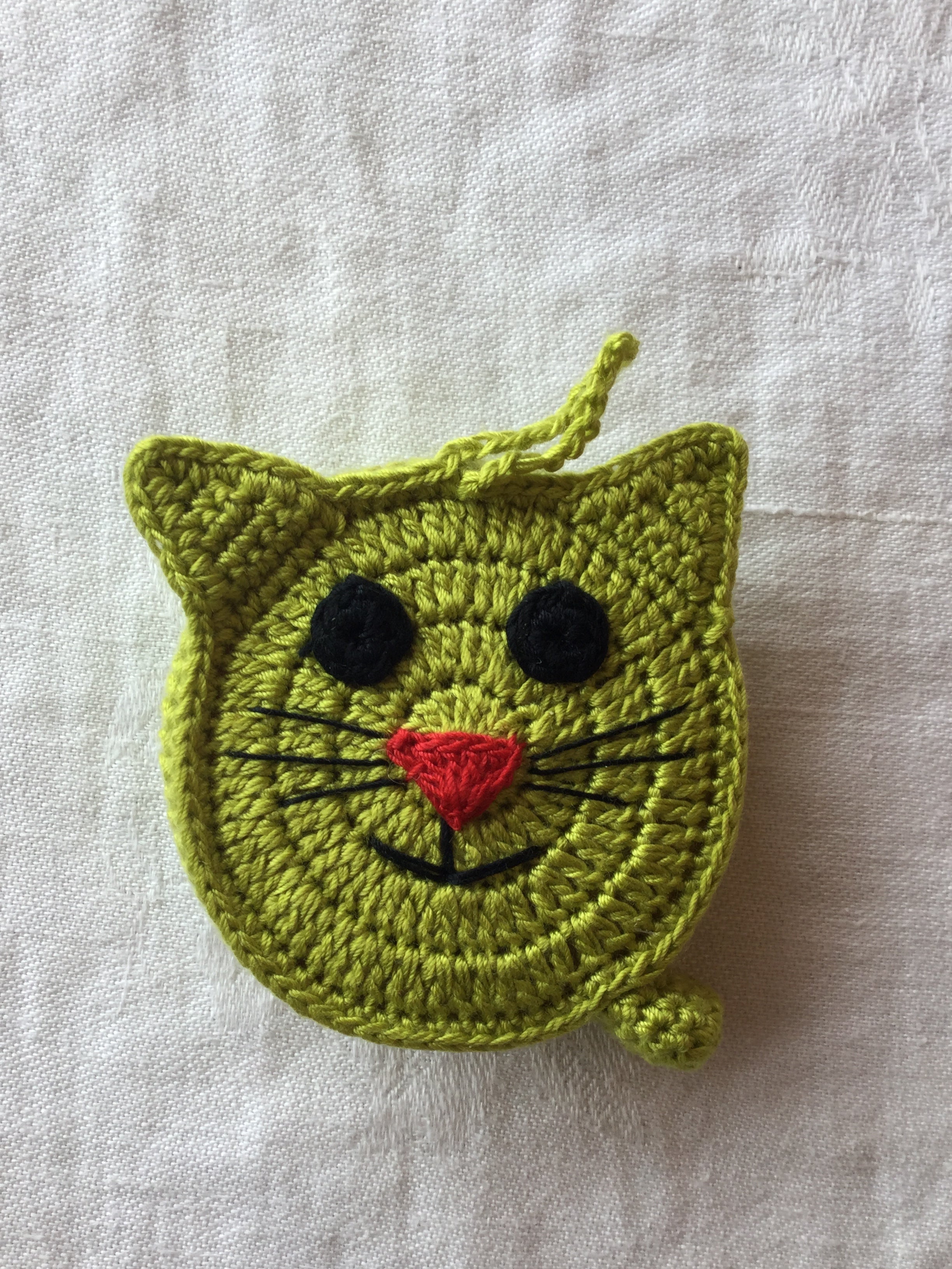 Retractable Cat Tape Measure - Soft & Durable Pet Measuring Tool for DIY Crafts, Sewing, and Home Decor Projects