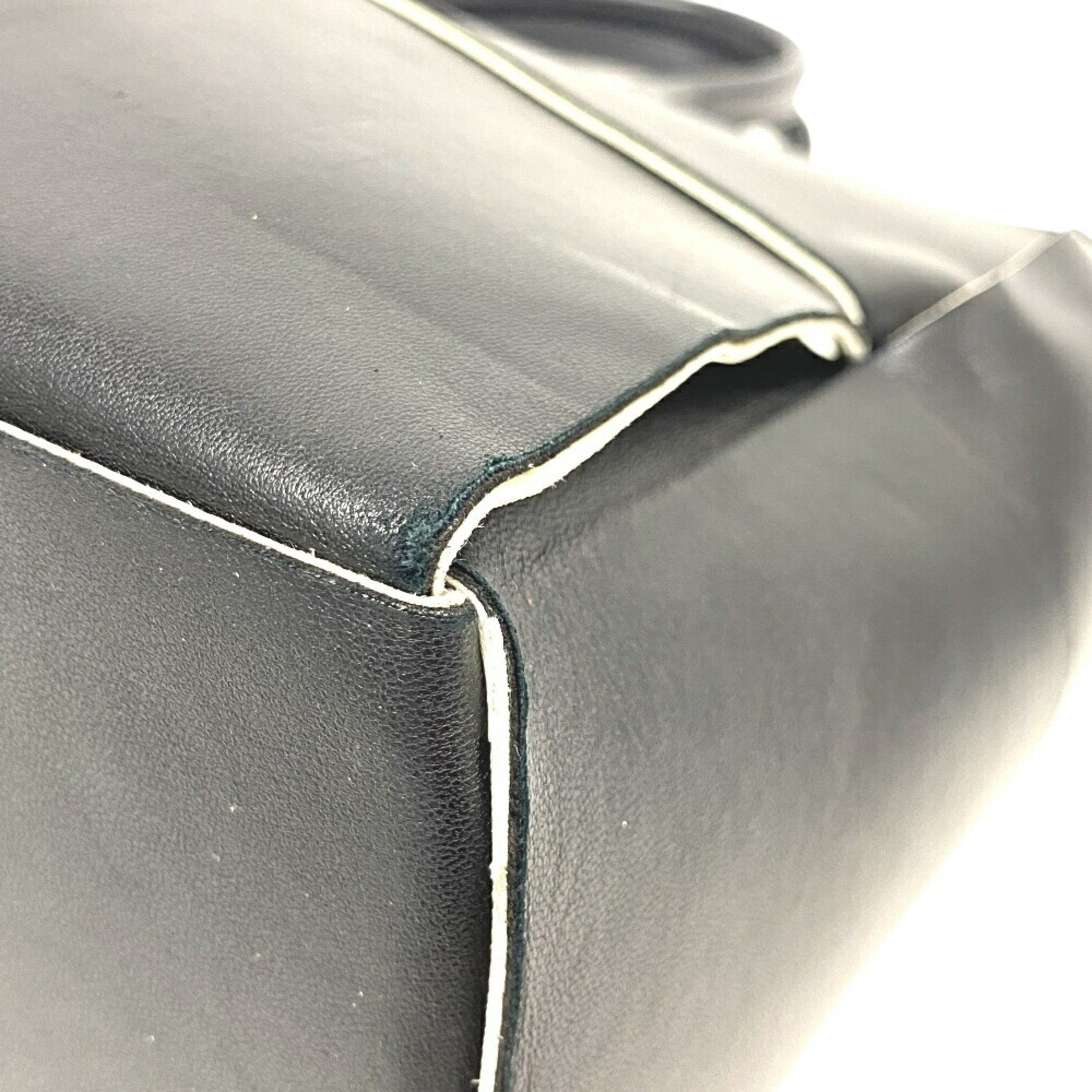 Refurbished iPhone 72 - Like New Condition | Affordable Pre-Owned Smartphone for Work, Travel & Daily Use