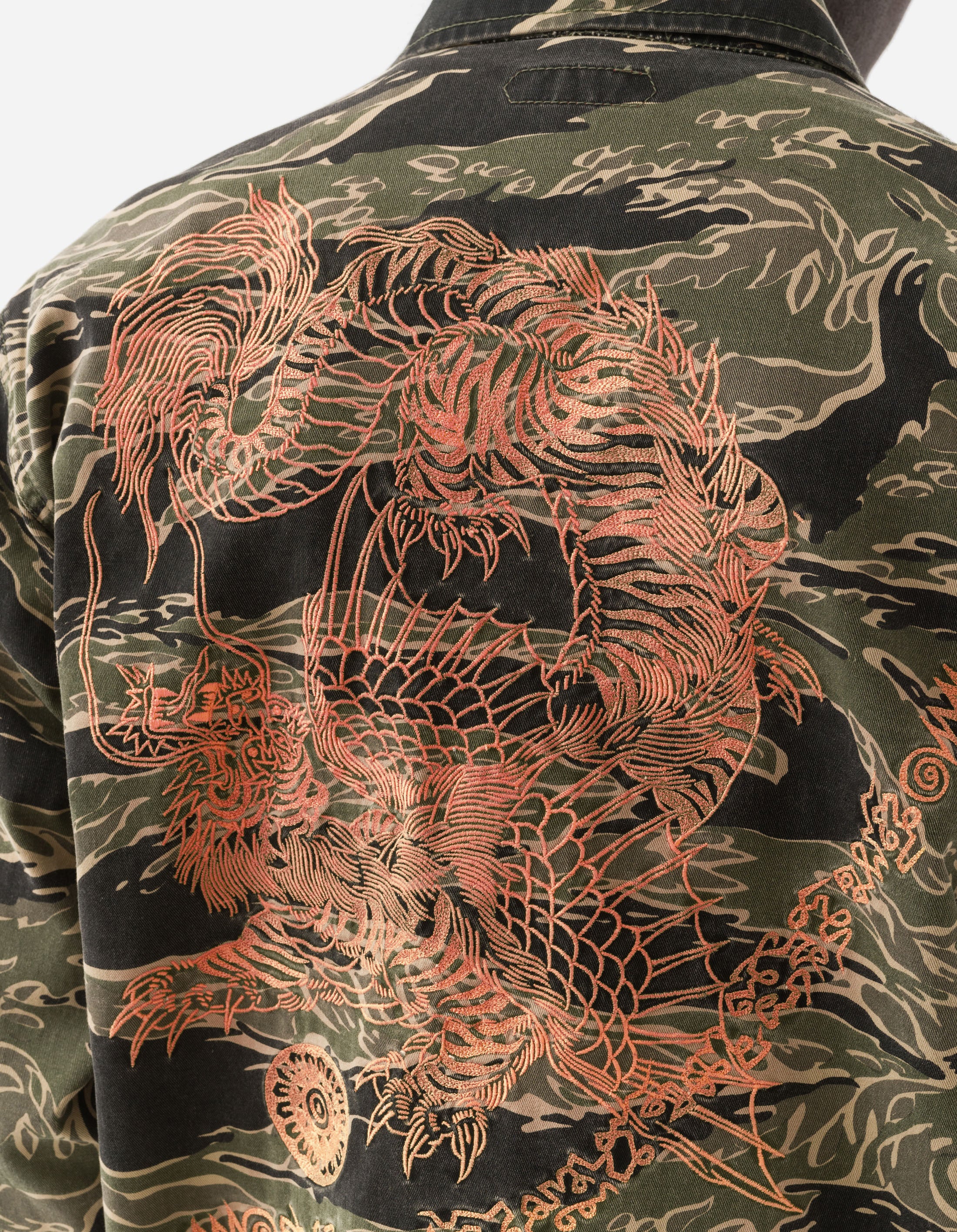 Camo Tiger Advisor's Shirt in Mint Gold - Stylish Hunting & Outdoor Apparel for Adventure Enthusiasts