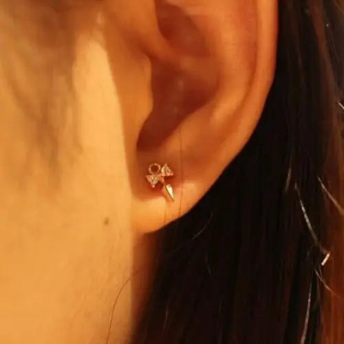 Stylish Kunai Stud Earrings for Women - Trendy Punk Gothic Jewelry - Perfect for Cosplay, Halloween, and Everyday Fashion
