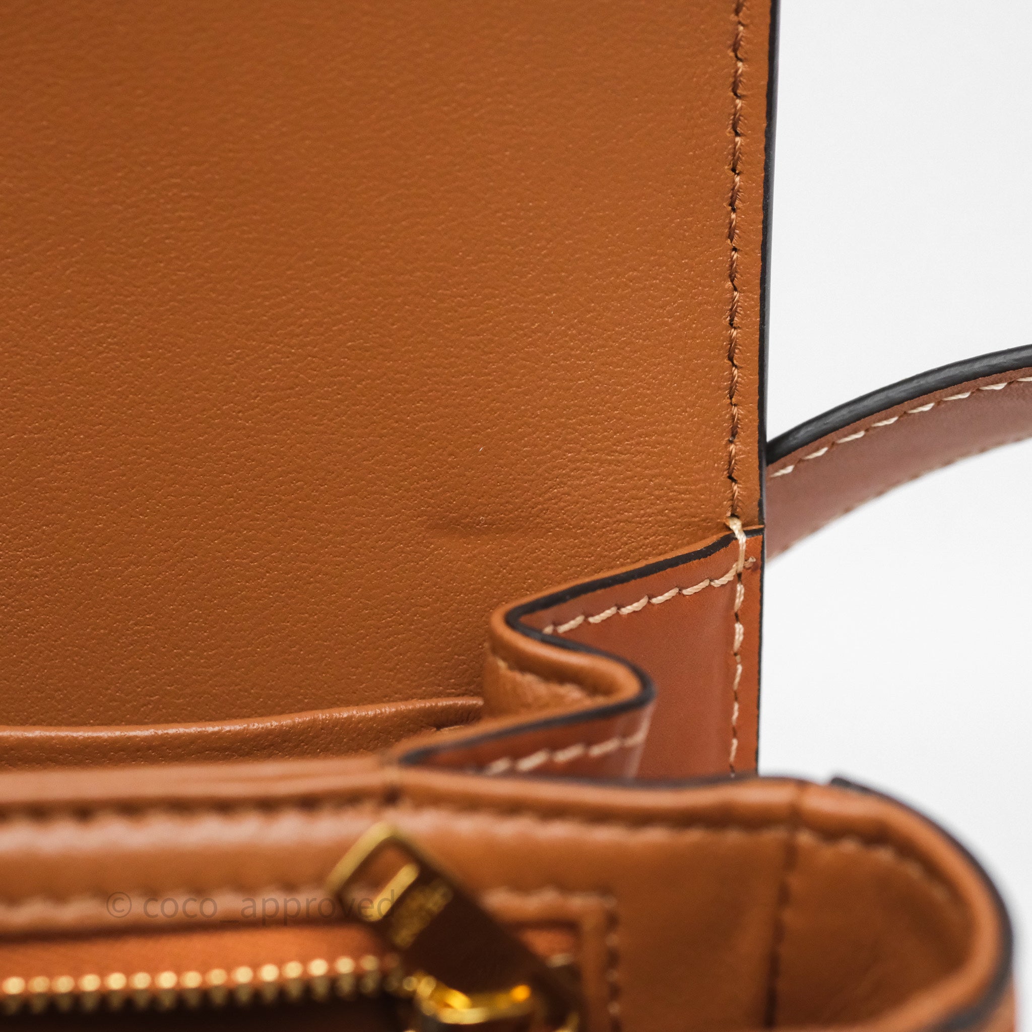 Celine Medium Triomphe Bag in Tan Natural Calfskin Leather - Luxury Crossbody Handbag for Women, Perfect for Work, Travel & Everyday Use