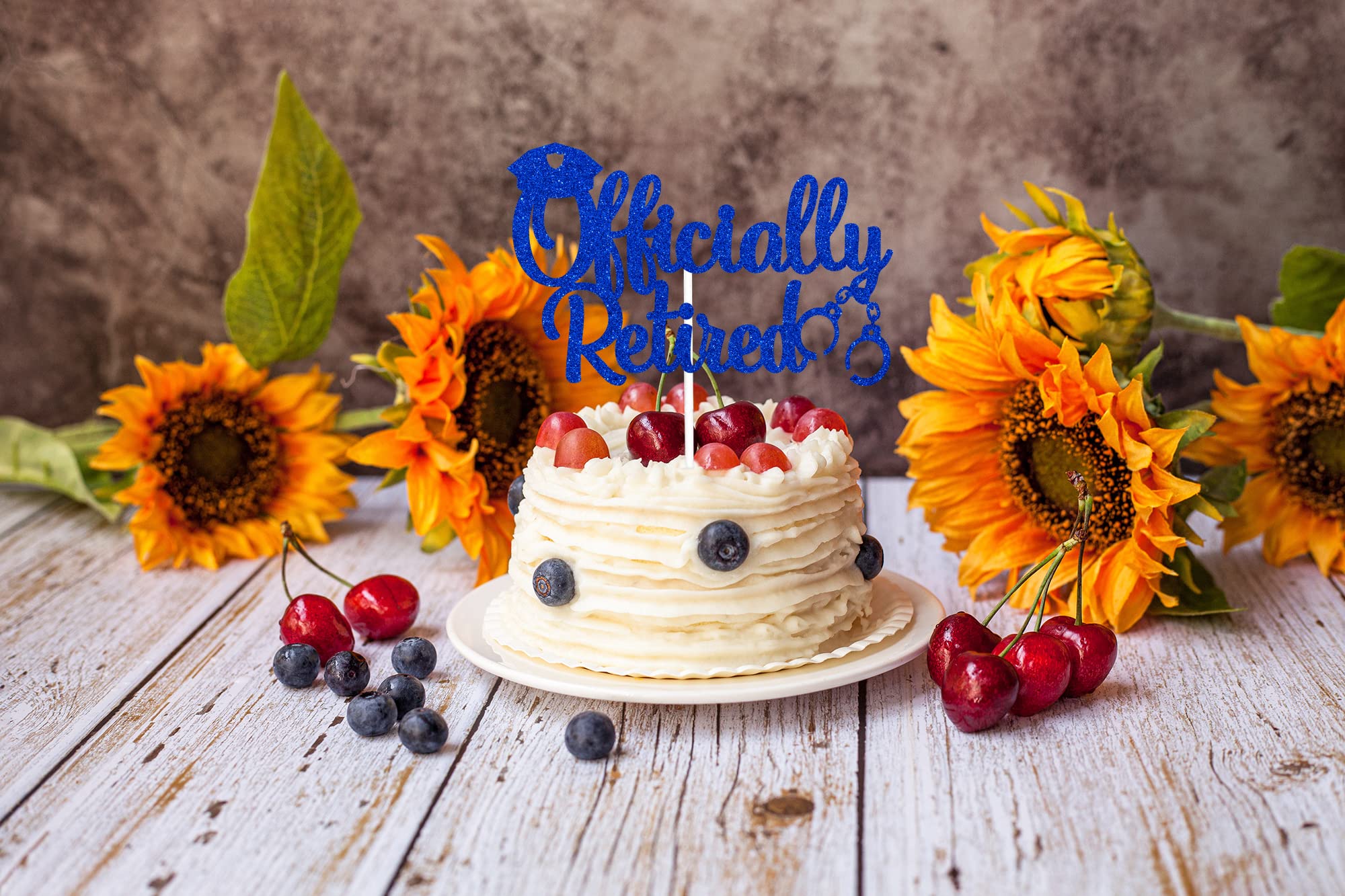 Officially Retired Police Officer Cake Topper - Happy Retirement Cake Decorations - The Legend Has Retired Police Party Supplies - Blue | Perfect for Retirement Cakes, Farewell Parties & Law Enforcement Celebrations