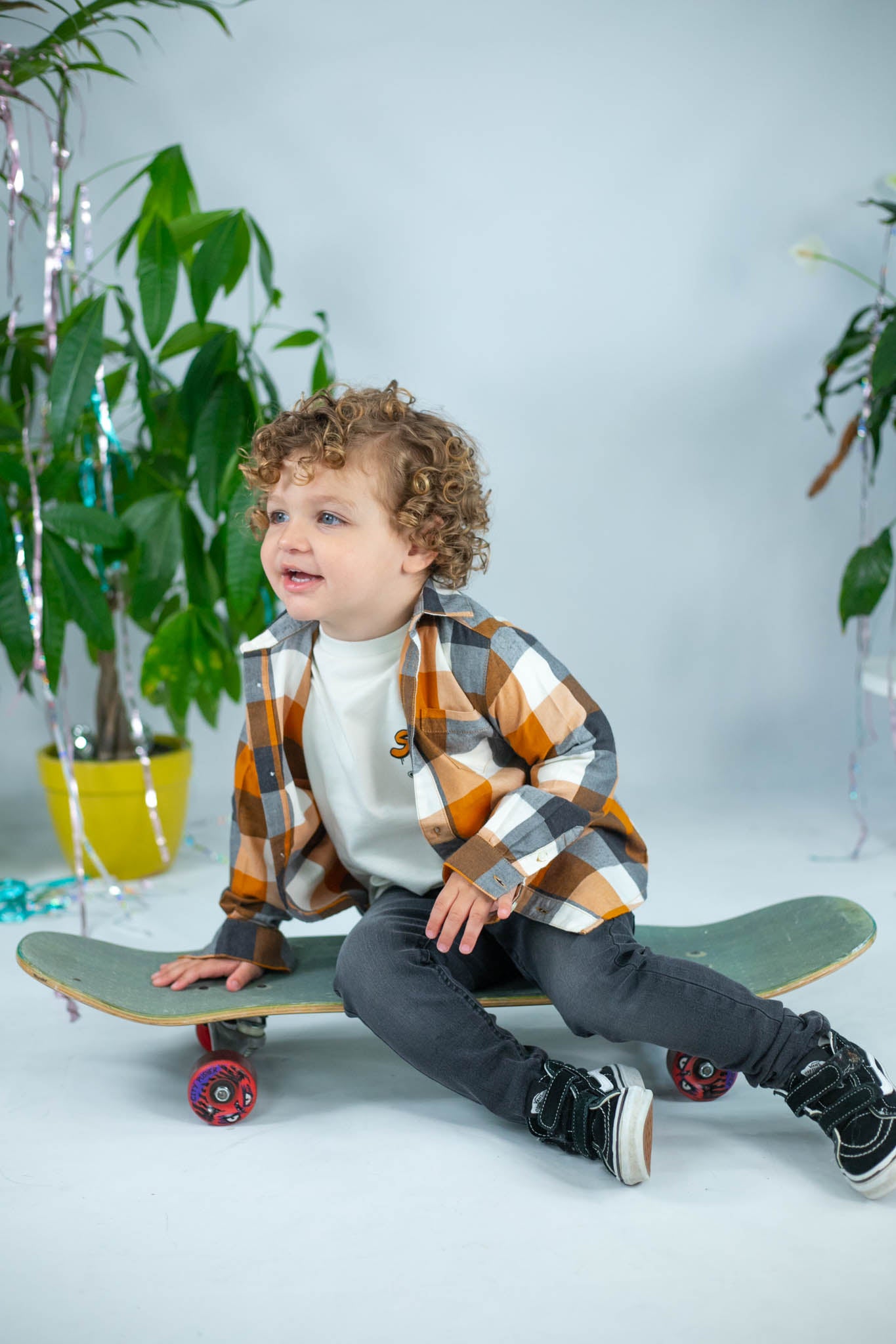 Stylish Checkered Flannel Long Sleeve Shirt for Boys - Soft & Comfortable Plaid Shirt for School, Outdoor Activities & Casual Wear