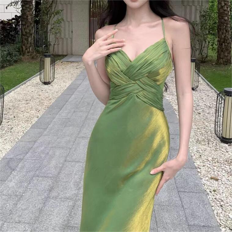 Elegant Green Spaghetti Strap Evening Gown - Designer Party Dress for Women Size L8 | Perfect for Cocktail Parties, Weddings & Formal Events