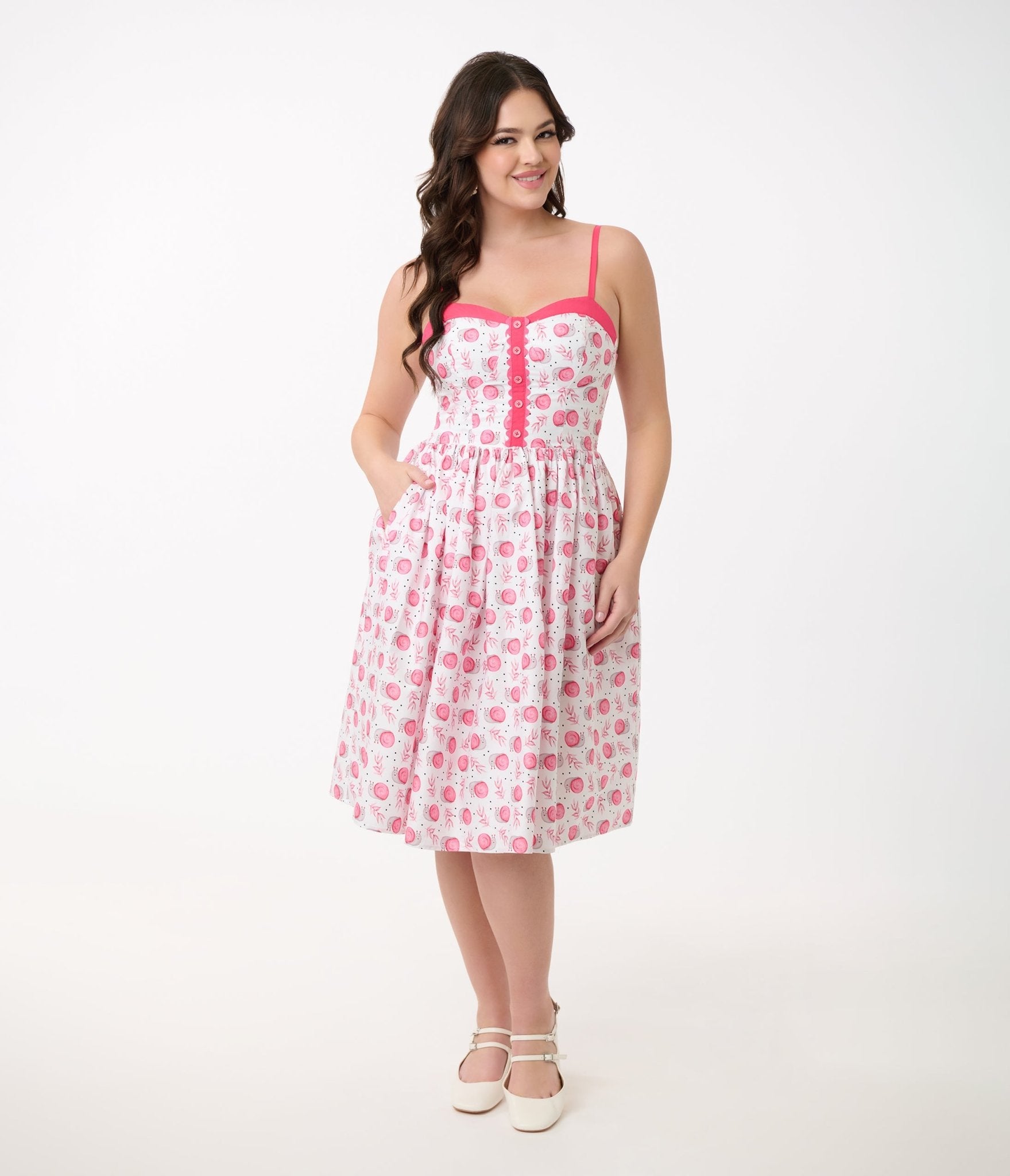 Vintage 1950s White & Pink Snail Print Cotton Swing Dress - Retro Tea Length Dress for Women, Perfect for Cocktail Parties, Garden Weddings & Vintage Themed Events
